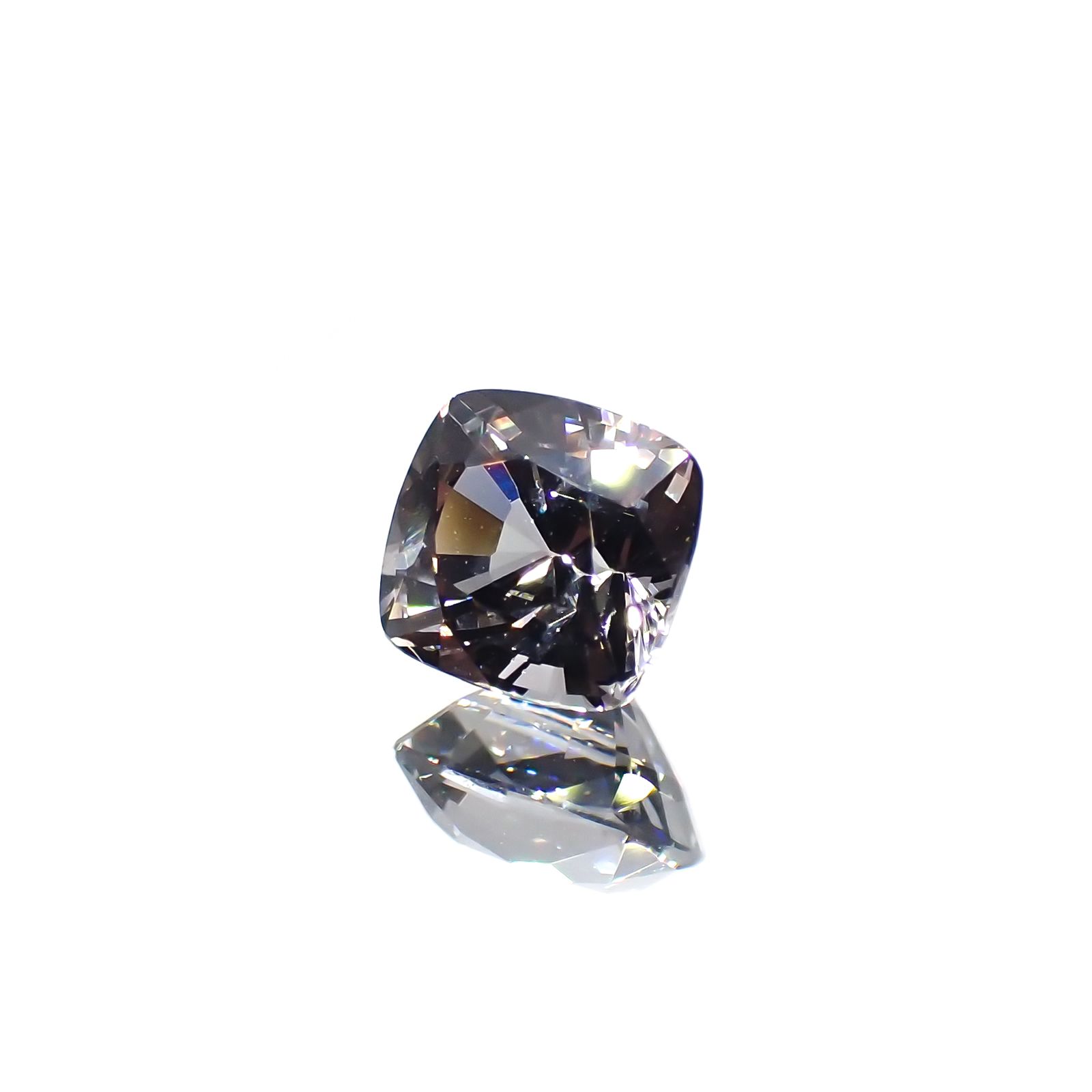 プラチナスピネル(宝石名スピネル) ビルマ産 1.152ct ソ付(彩珠)[250913319]6×5.6mm前後