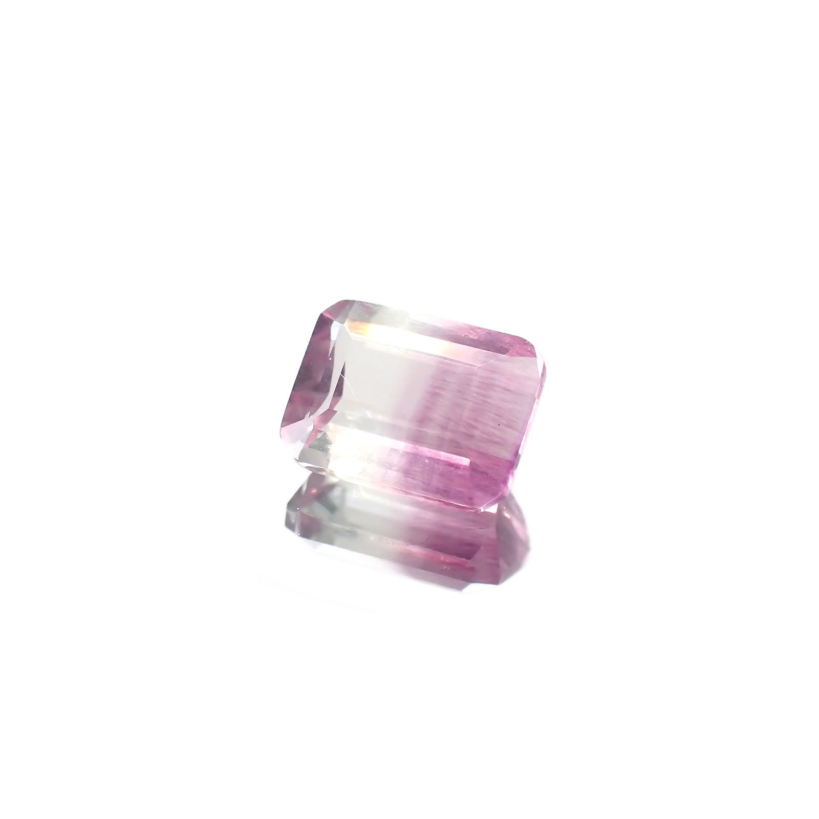 バイカラーフローライト 中国産 1.86ct [220917986]8x6mm前後