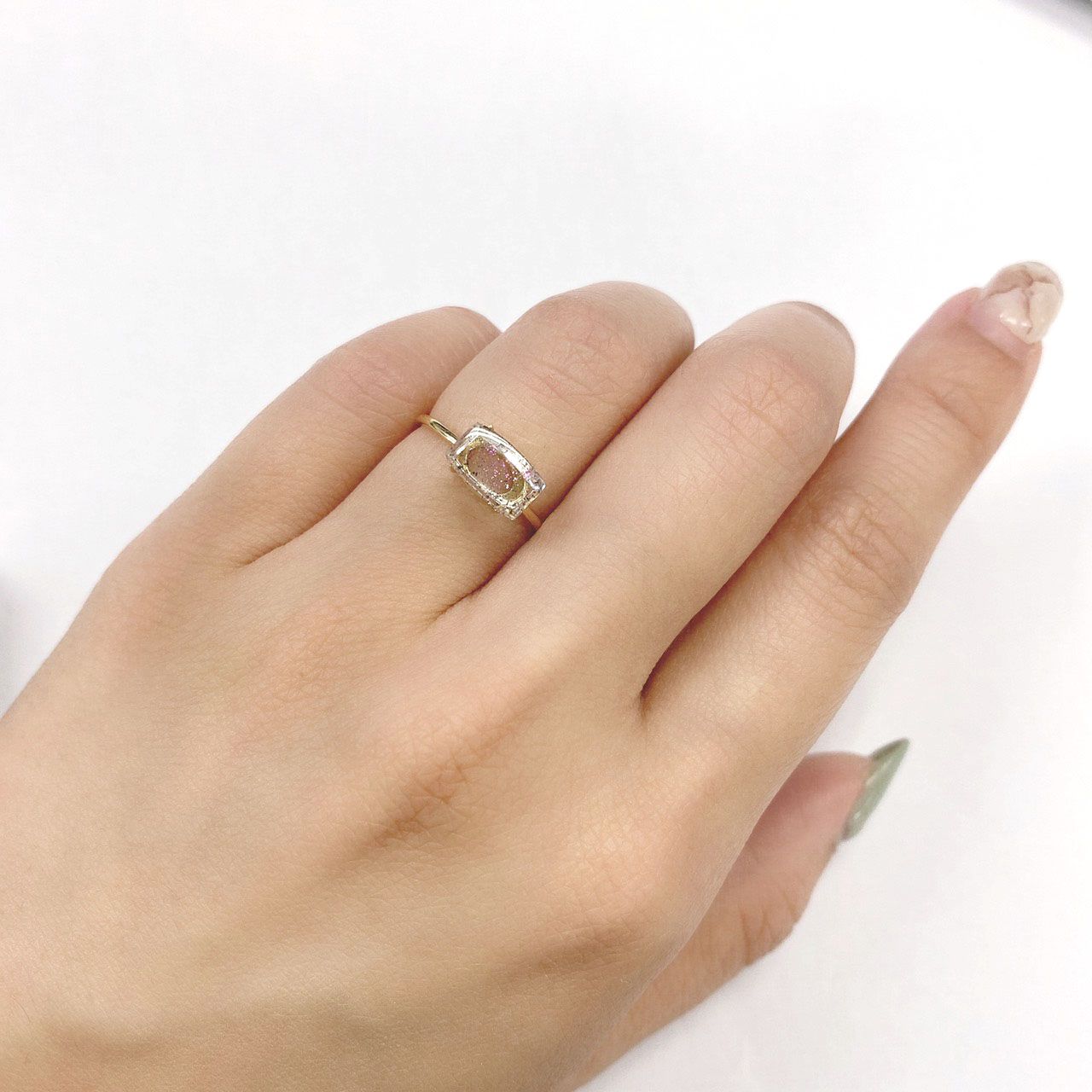 ティンカーベルクォーツ ブラジル産 ルース 1.65ct[210410492]8.9×5.4mm前後