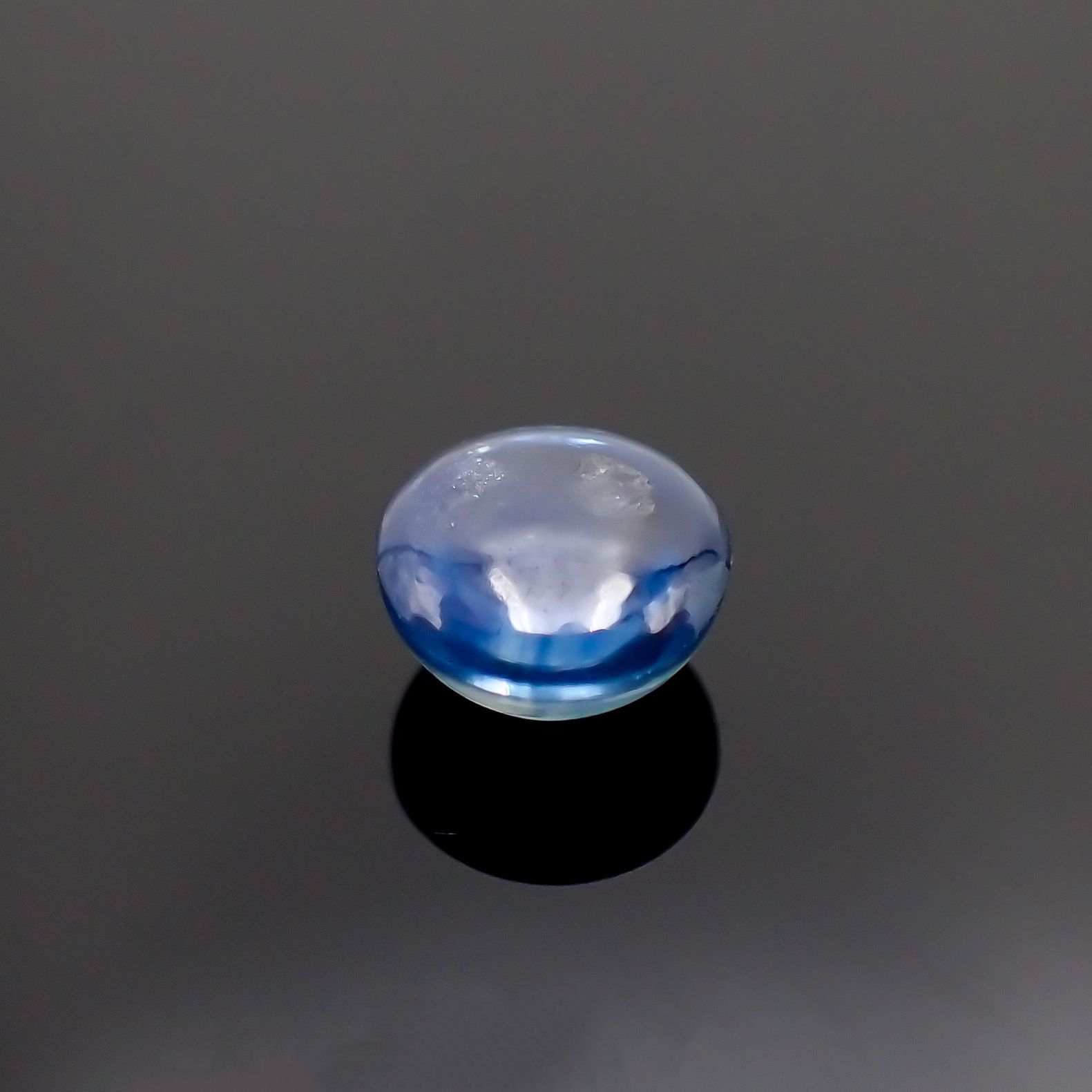 サファイア(宝石名ブルー・サファイア)スリランカ/マダガスカル産 1.59ct 識別済[220918149]6.4x6.4mm前後