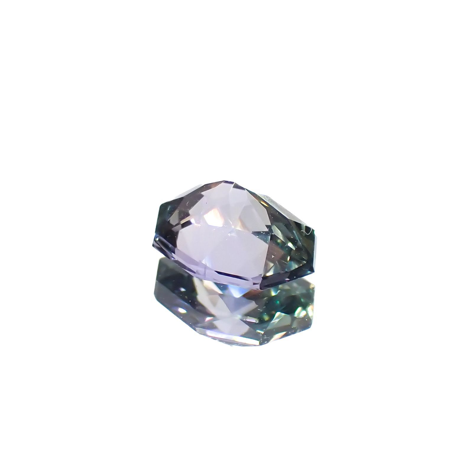 ◇カスタムカット◇バイカラータンザナイト 非加熱(宝石名ゾイサイト)タンザニア産 0.76ct 識別済[221118965]7.1x5.4mm前後