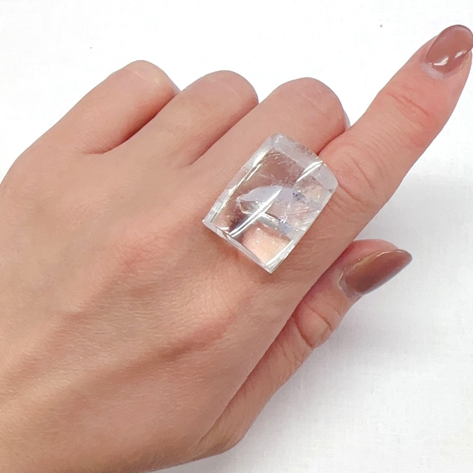 マニフェストインクォーツ ブラジル産 51.02ct[240125665]23.8x17.7mm前後