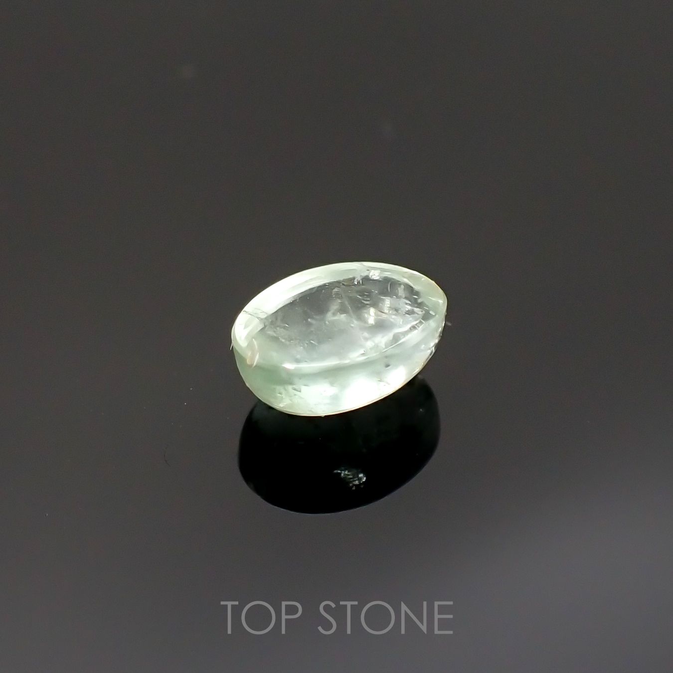 バナジウムコーネルピン(宝石名コーネルピン)タンザニア・タンガ州産 1.17ct 識別済[220115567]6.9x5.1mm前後