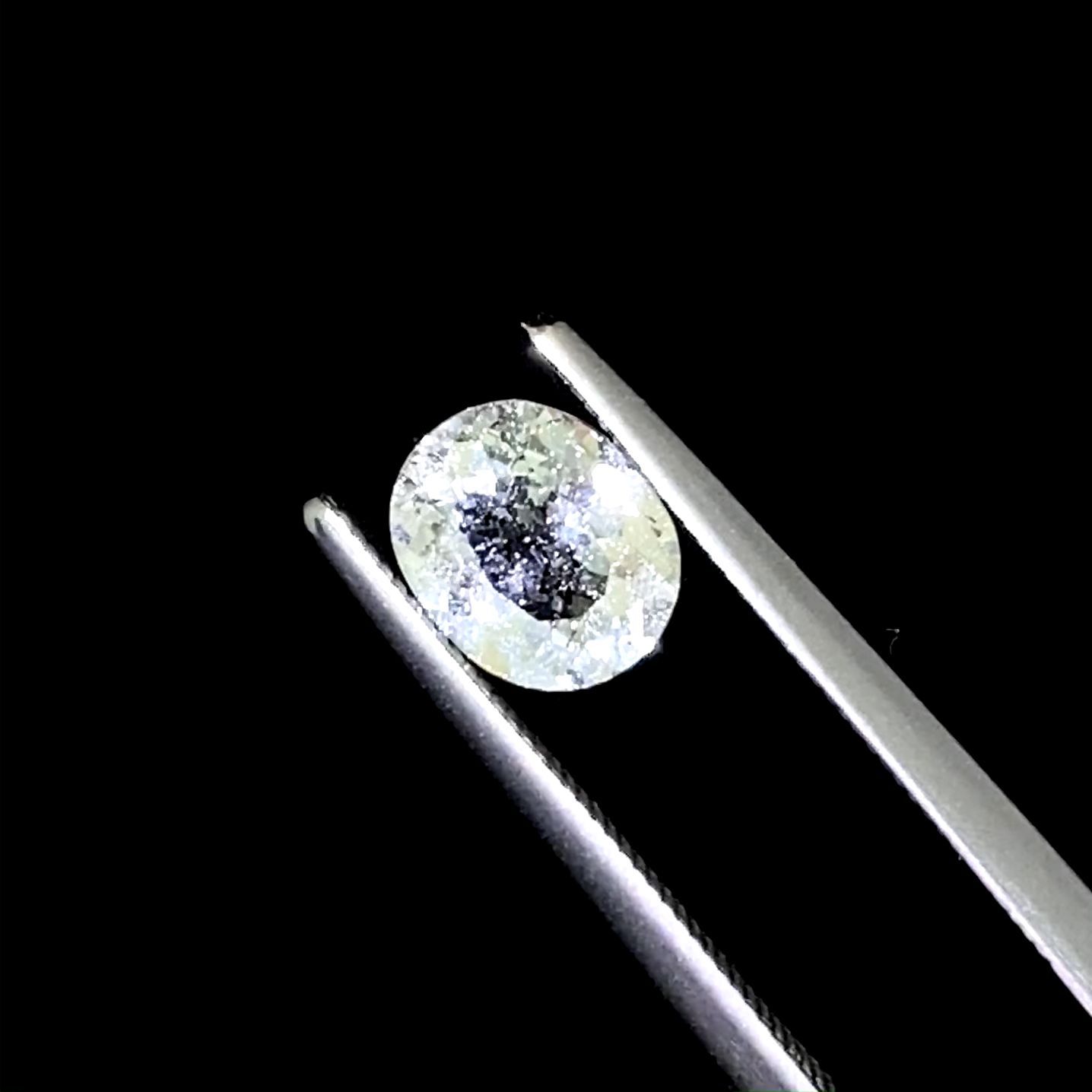 フェナカイト(宝石名フェナカイト)マダガスカル産 1.00ct 識別済