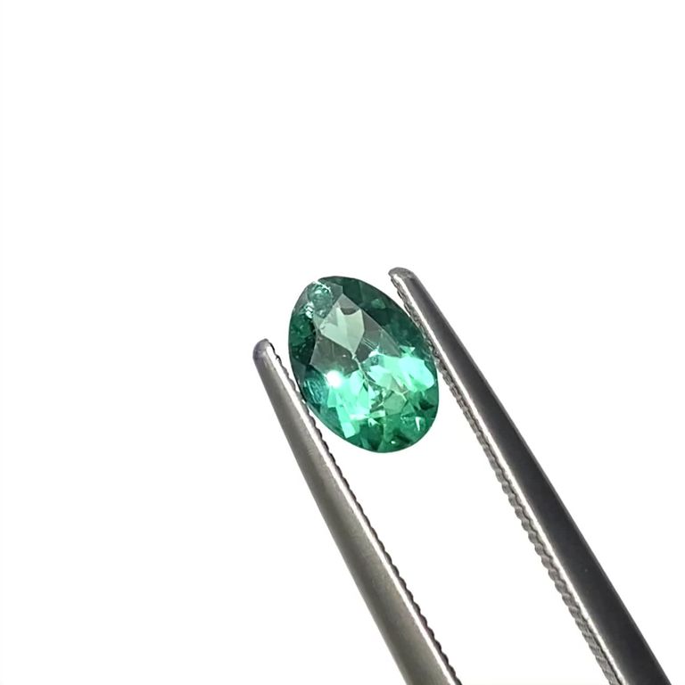 ノーブルモロキサイト マダガスカル産 0.68ct[231224684]6.8x4.8mm前後  