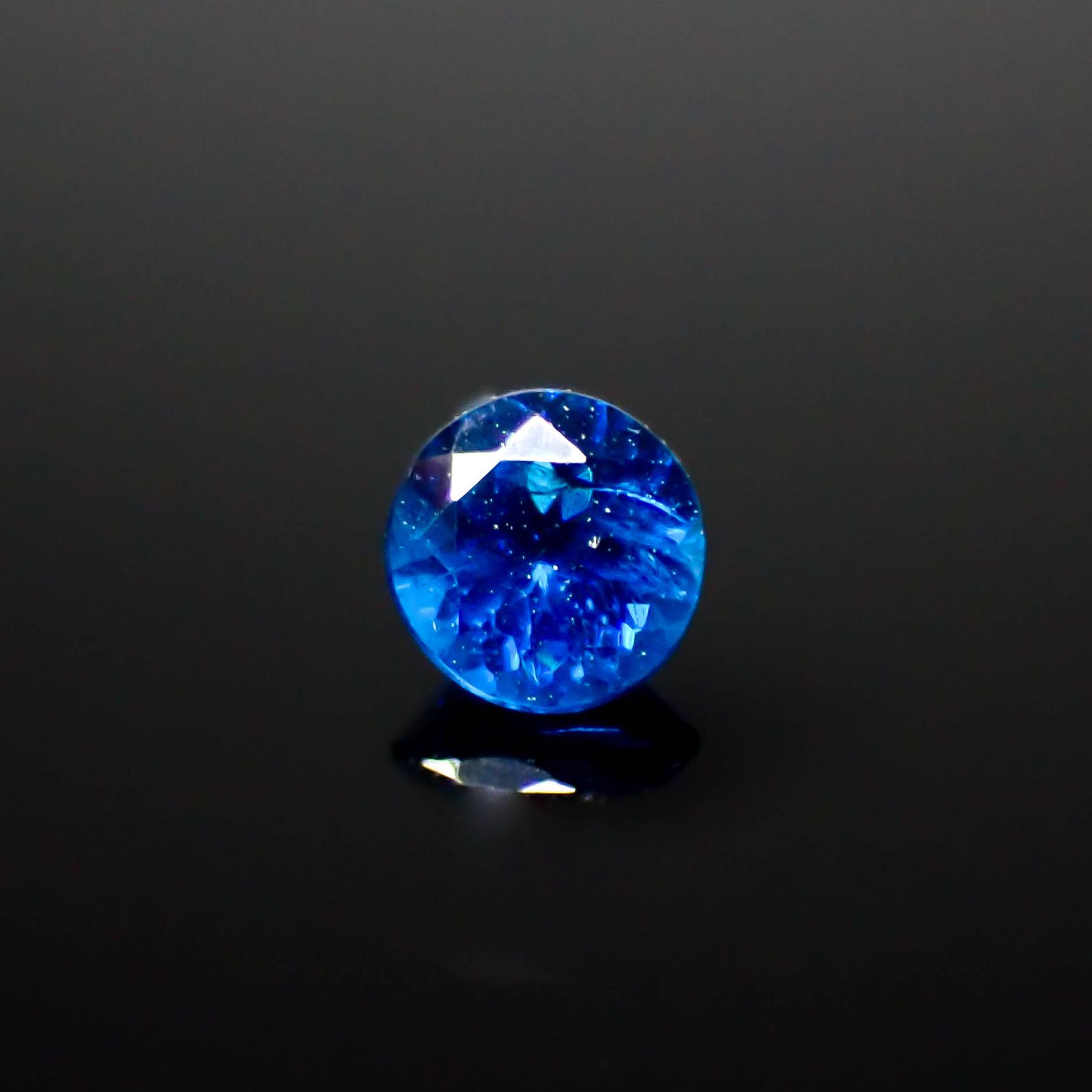 ディープブルーアパタイト マダガスカル産 0.47ct[240628155]4.8x4.8mm前後
