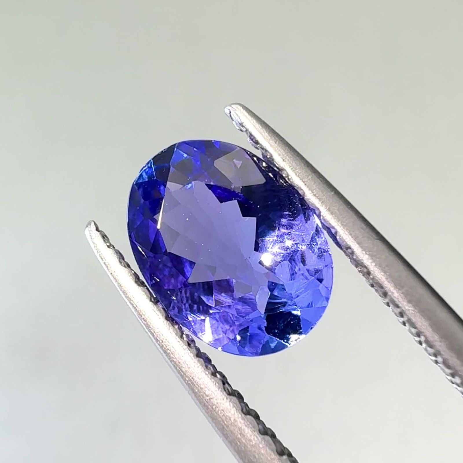 タンザナイト(宝石名タンザナイト) タンザニア産 1.37ct 識別済
