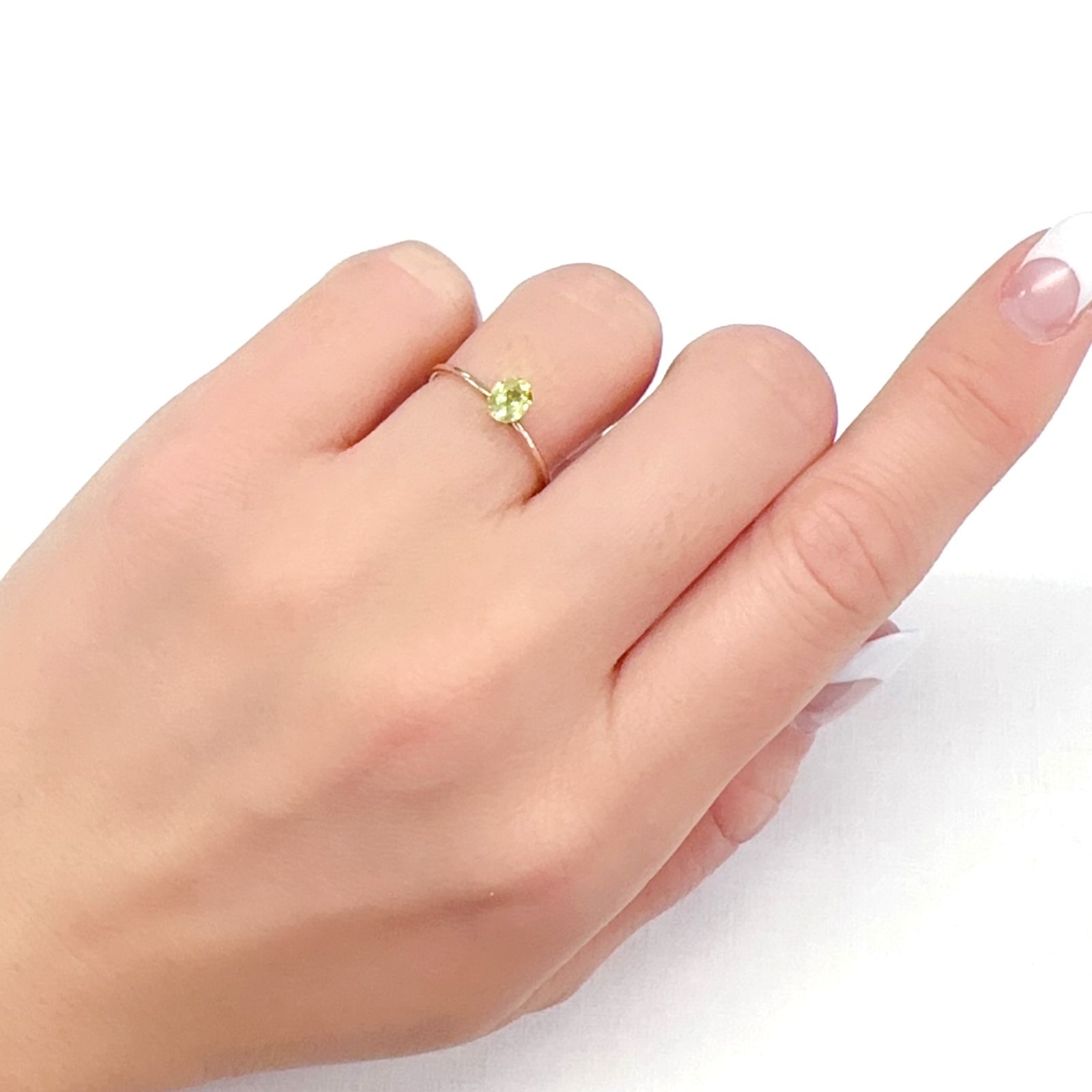 パロットクリソベリル(宝石名クリソベリル)インド産 0.39ct 識別済[231225182]5x4mm前後