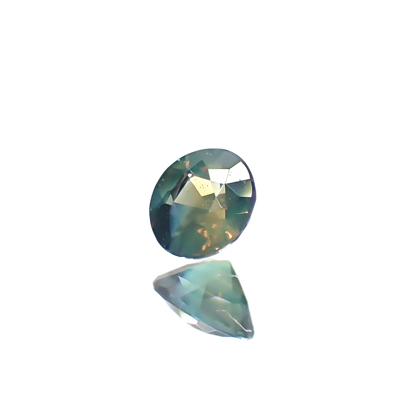 シルキーアレキサンドライト ブラジル・ミナスジェライス州ヘマチタ鉱山産 0.10ct[240929058]2.9x2.8mm前後