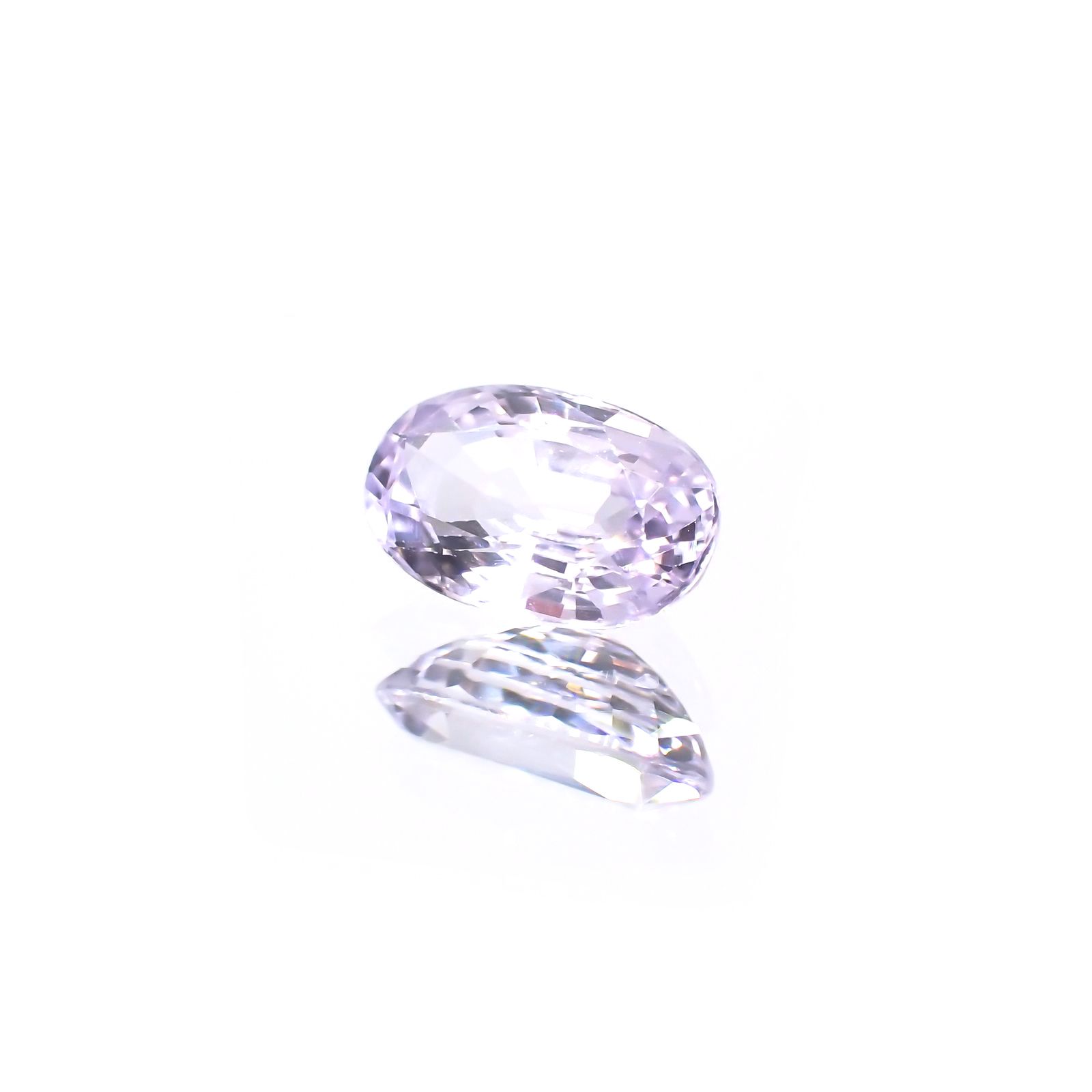 ラベンダーサファイア(宝石名サファイア) マダガスカル/スリランカ産 1.02ct 識別済[210912511]7.4×4.6mm前後