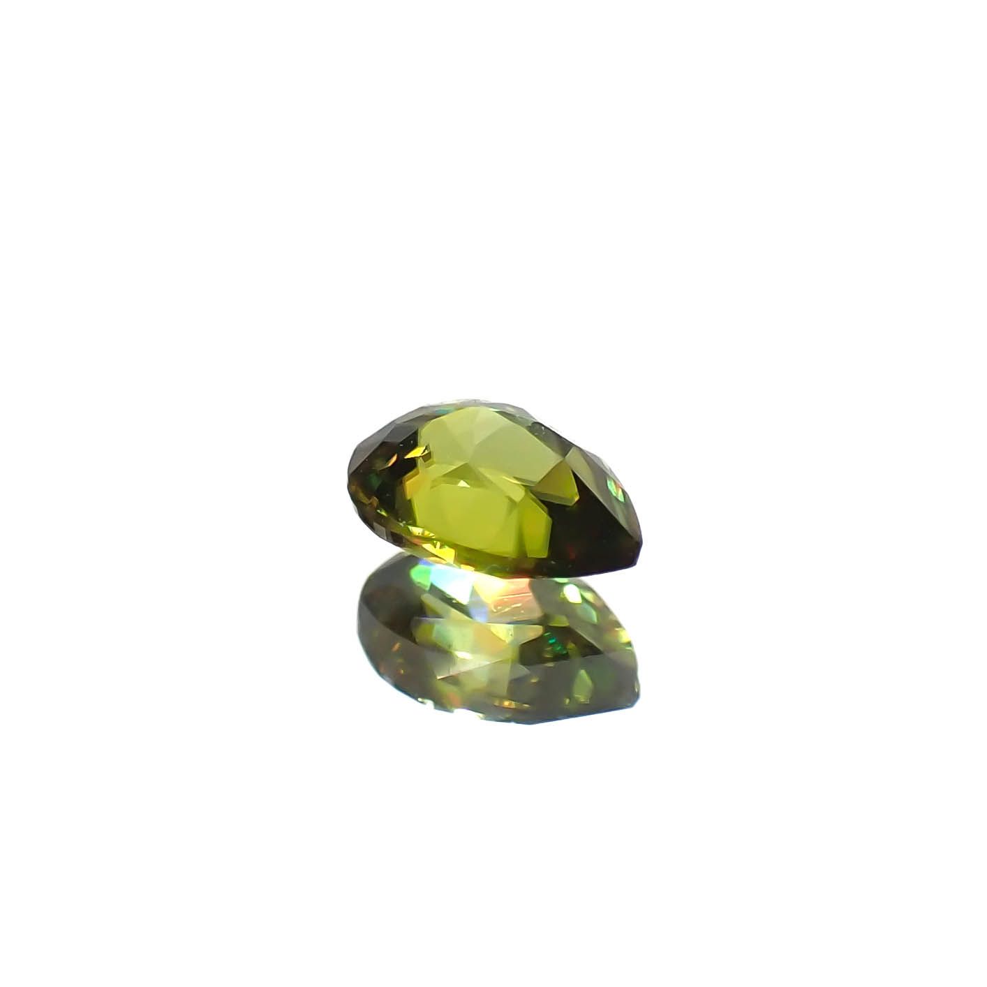 カラーチェンジスフェーン パキスタン産 0.23ct[231224737]4.6x3.1mm前後