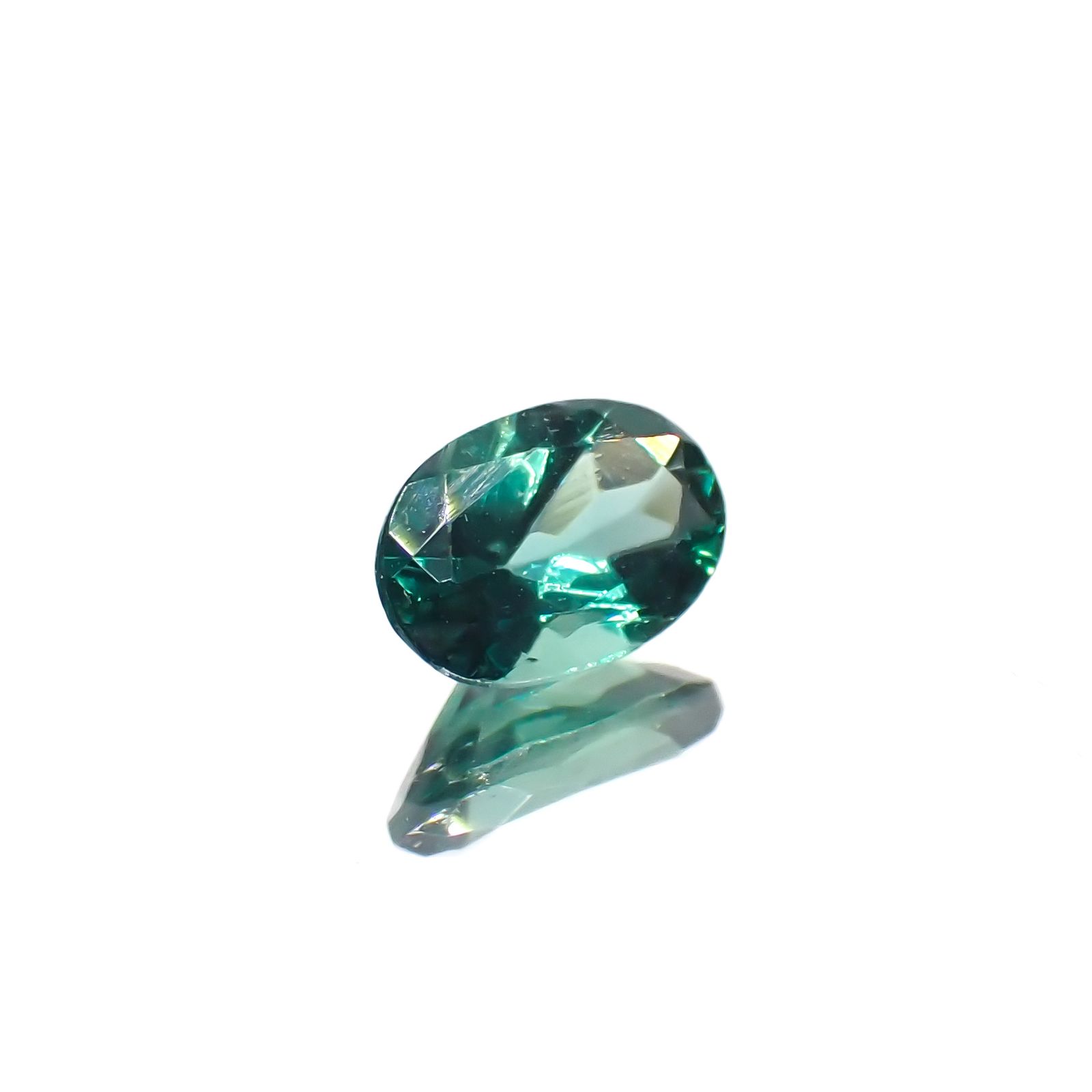 ノーブルモロキサイト マダガスカル産 0.49ct[230321359]6x4.1mm前後