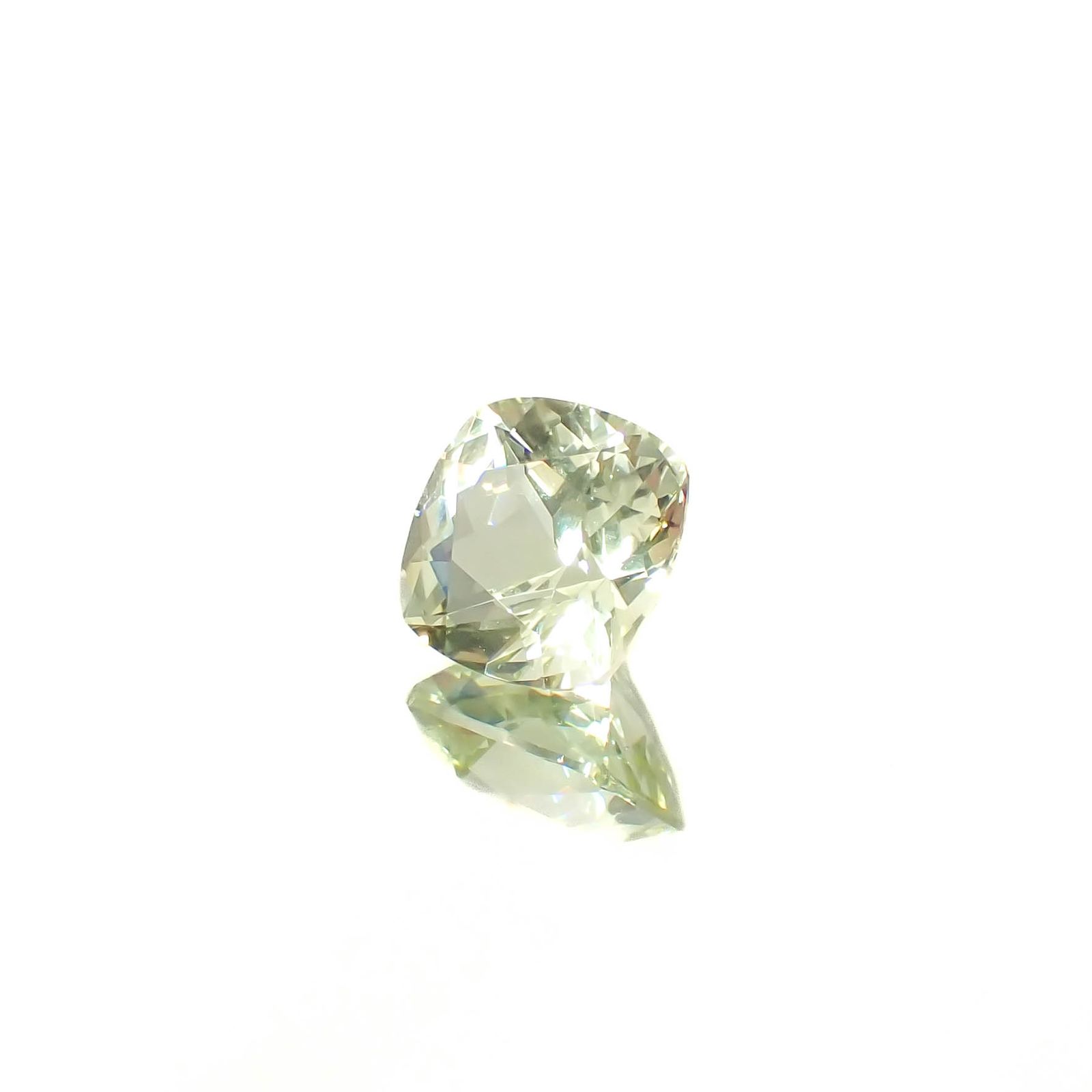 ヘリオドール ブラジル・ミナスジェライス州産 1.01ct[230622300]6.2x6.2mm前後