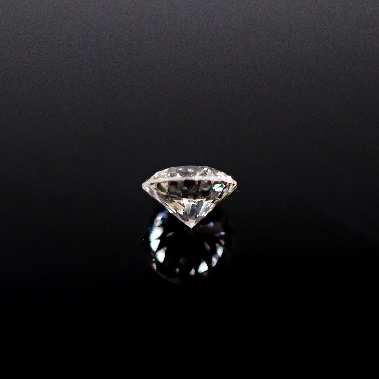 ダイヤモンド SI1-VS ハート&キューピッド 0.055ct / 2.4x2.4mm前後 [251031181]