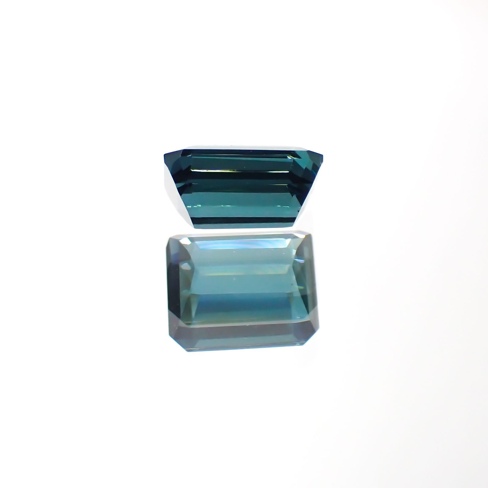 ブルートルマリン(宝石名ブルー・トルマリン) ナイジェリア/ブラジル産 1.283ct ソ付(彩珠)[211013591]7×5.7mm前後