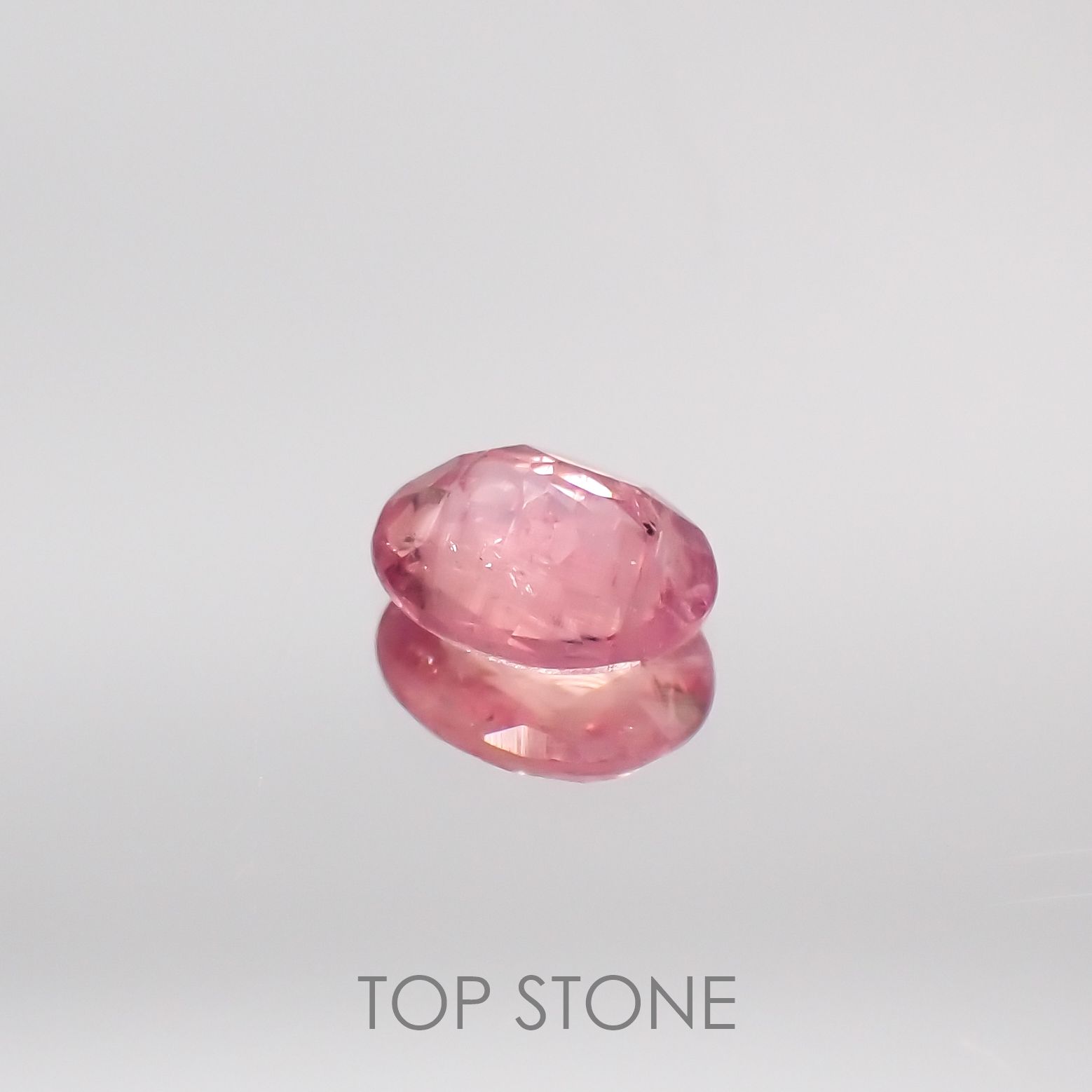 ペツォッタイト(ラズベリル) マダガスカル産 ルース 0.29ct[210611202]5.2×4mm前後