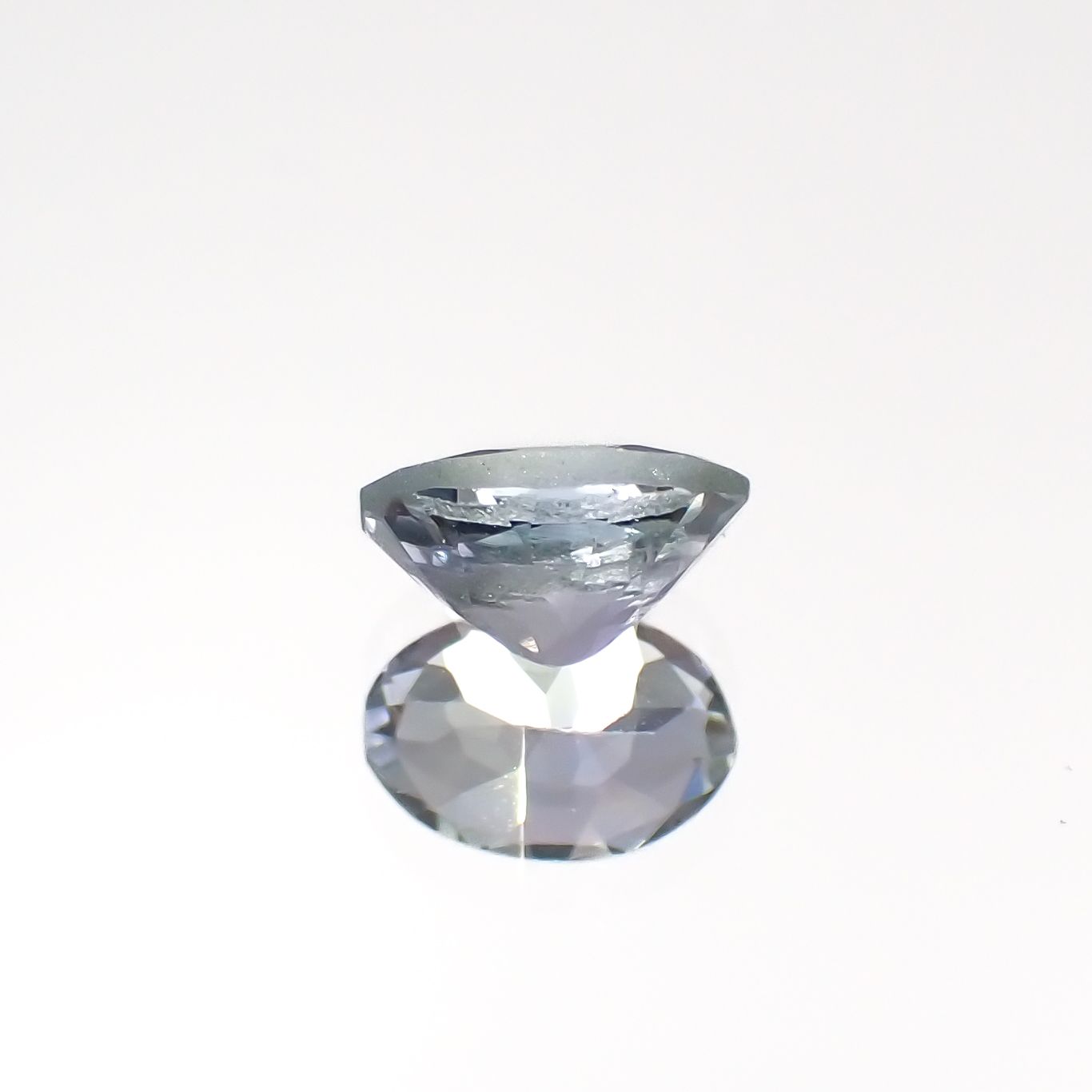 バイカラータンザナイト(宝石名ゾイサイト)タンザニア産 0.47ct 識別済[230421793]5.8x4mm前後