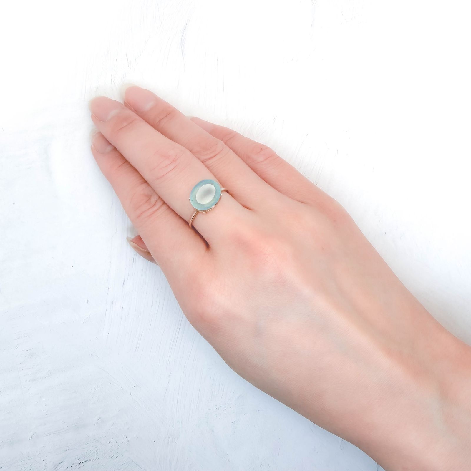 アクアプレーズ 南アフリカ産 3.73ct / 11.1x9mm前後 [260432014]