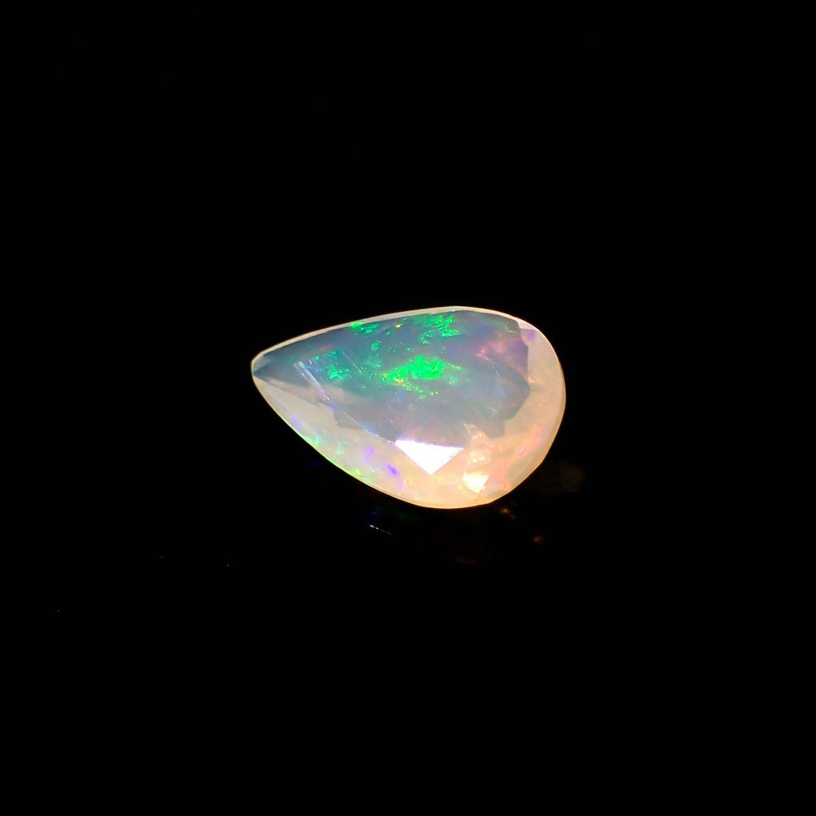 エチオピアオパール(宝石名オパール)エチオピア産 識別済 0.99ct / 11.4x7.1mm前後 [260422908]