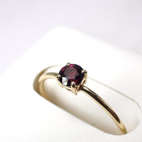 リング空枠：石留め▶アントヒルガーネット（お客様製作例）