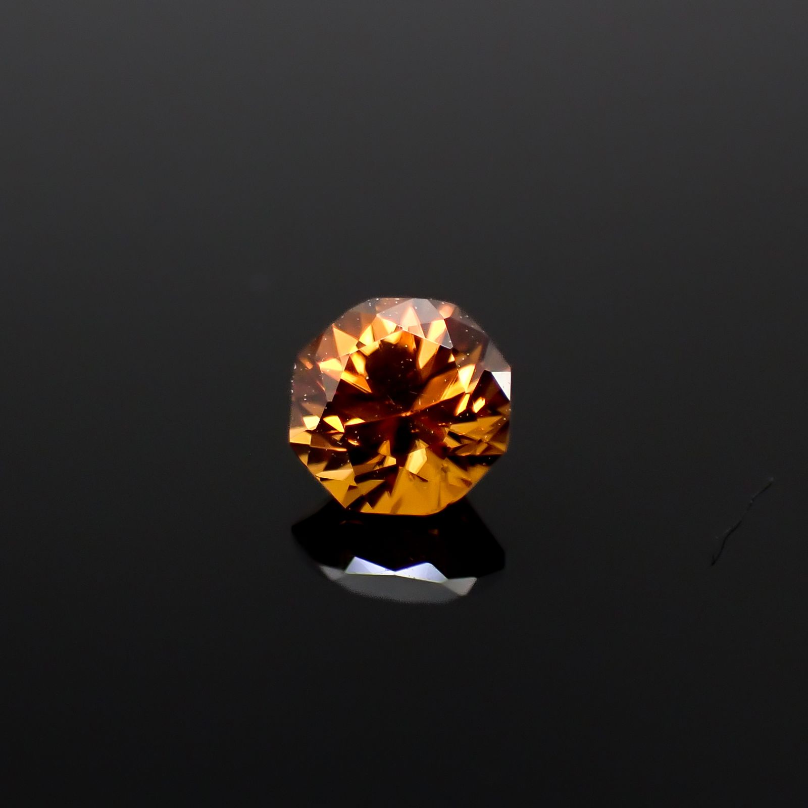 ◇オクタゴンカット◇オレンジジルコン(宝石名ジルコン)スリランカ/カンボジア産 0.42ct 識別済[241129488]3.9x3.9mm前後