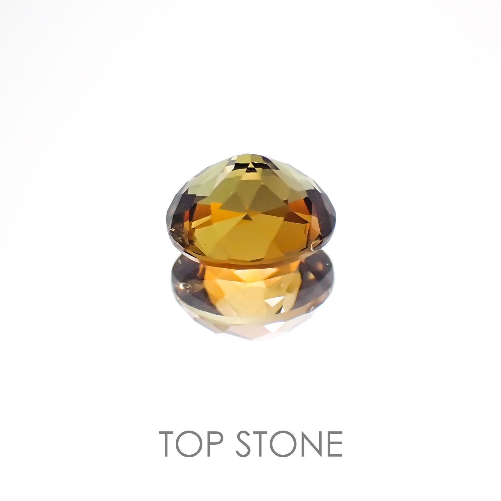 バイカラーアンダリュサイト スリランカ産 ルース 0.56ct[20117460]5.6×4.4mm前後