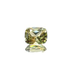 マリガーネット(宝石名グロッシュラー アンドラダイト・ガーネット)マリ共和国産 0.75ct 識別済[231124335]6x4.7mm前後