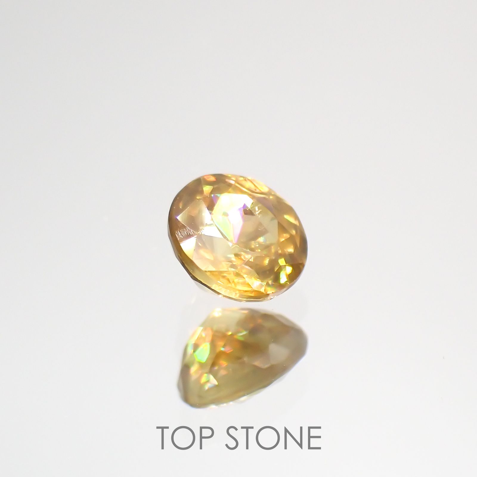 ゴールデンスフェーン(宝石名スフェーン) マダガスカル産 0.55ct 識別済[210812764]4.8×4.8mm前後