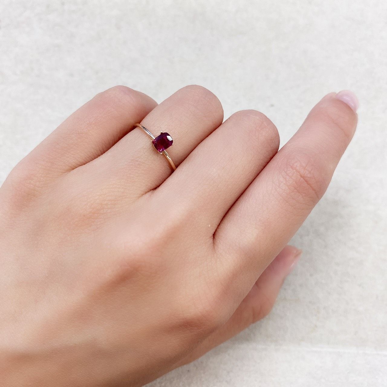 ルビー 非加熱(宝石名ルビー) マダガスカル産 0.45ct 識別済[210711737]4.8×3.7mm前後