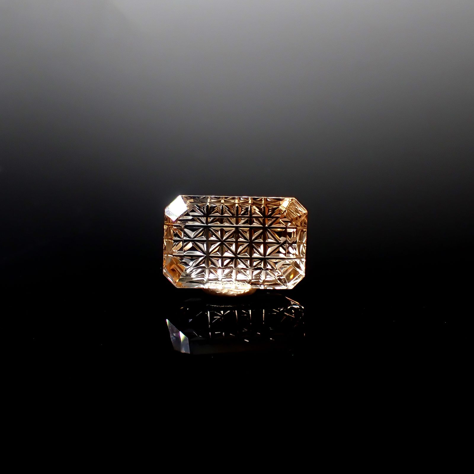 ◇甲州貴石切子Plus Three◇バイカラートパーズ カード付き ブラジル産 5.89ct [250630485]13.1x8.4mm前後