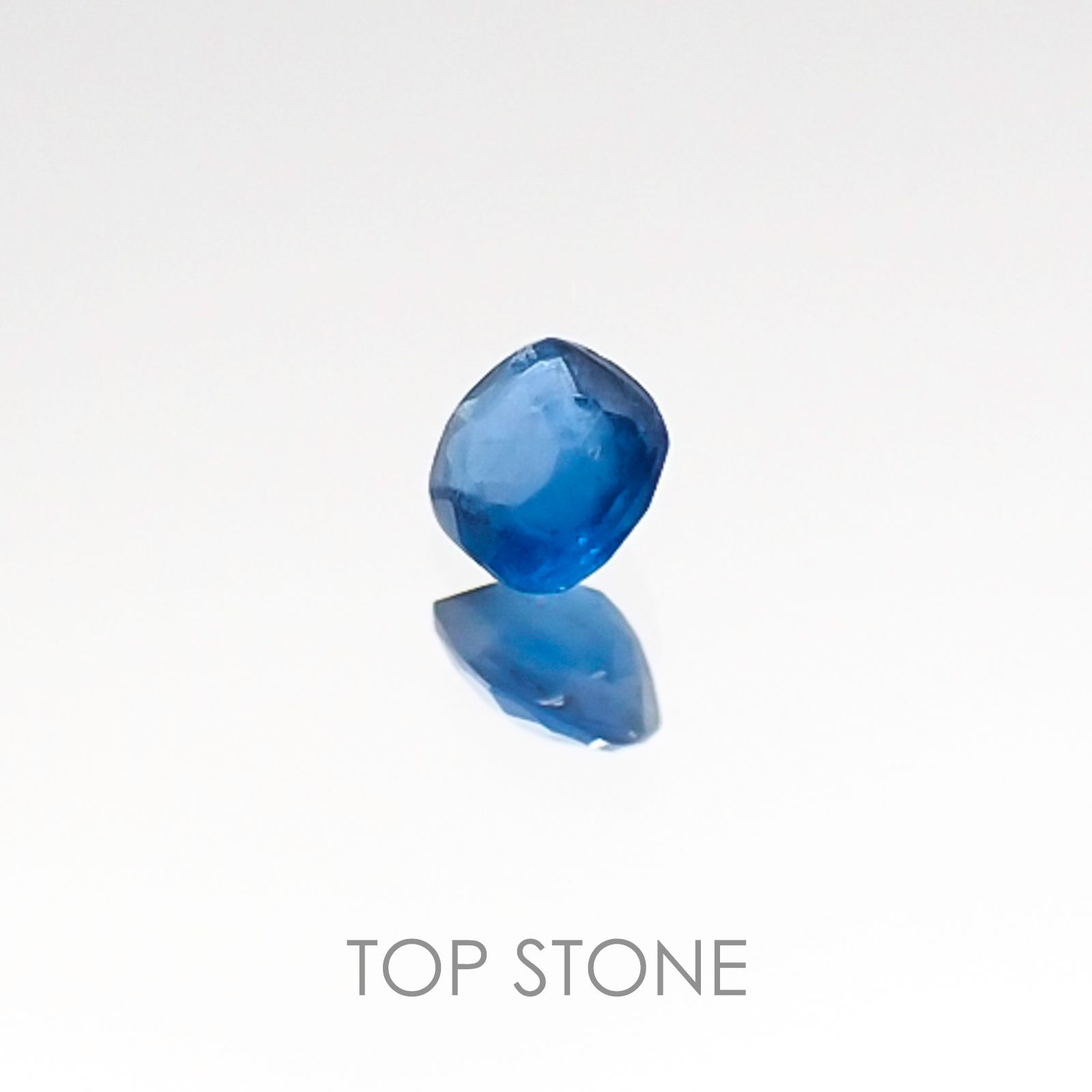 アフガナイト フルオレッセンス アフガニスタン産 ルース 0.08ct[20106467]2.7×2.7mm前後