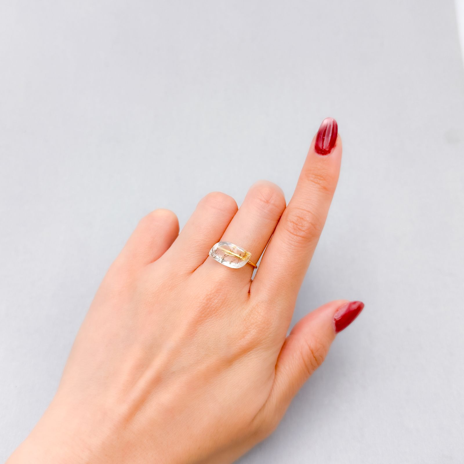 ◇フリーフォーム◇デンドリチッククォーツ ブラジル産 3.74ct [250330086]14.6x8.6mm前後