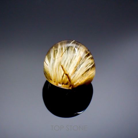ルチルクォーツ(宝石名ルチルレイテッド・クォーツ) ブラジル産 2.52ct 識別済[211013310]7.6×7.4mm前後