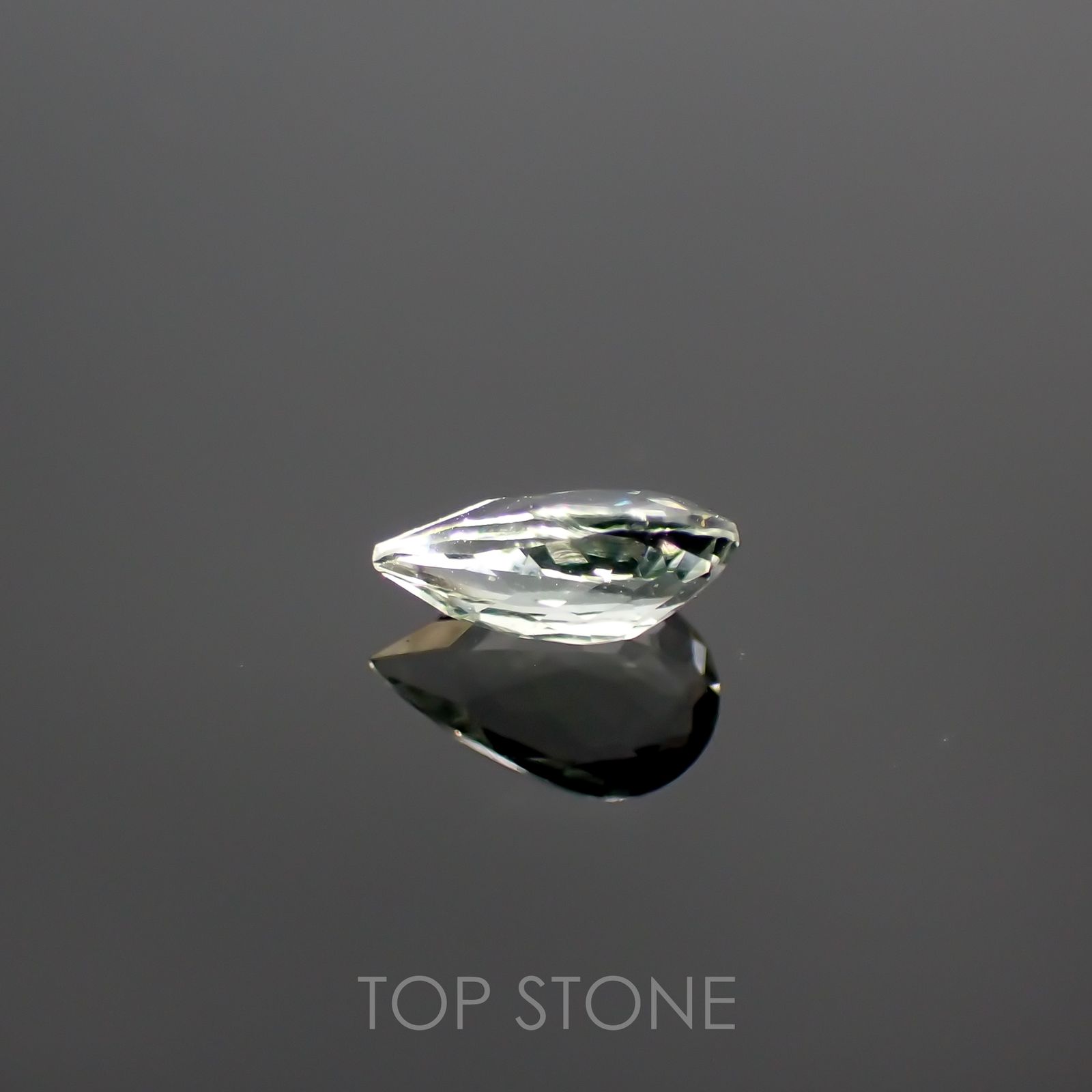 ハイアライトオパール(宝石名オパール) メキシコ産 0.154ct ソ付(彩珠)[210711152]5.2×3.2mm前後