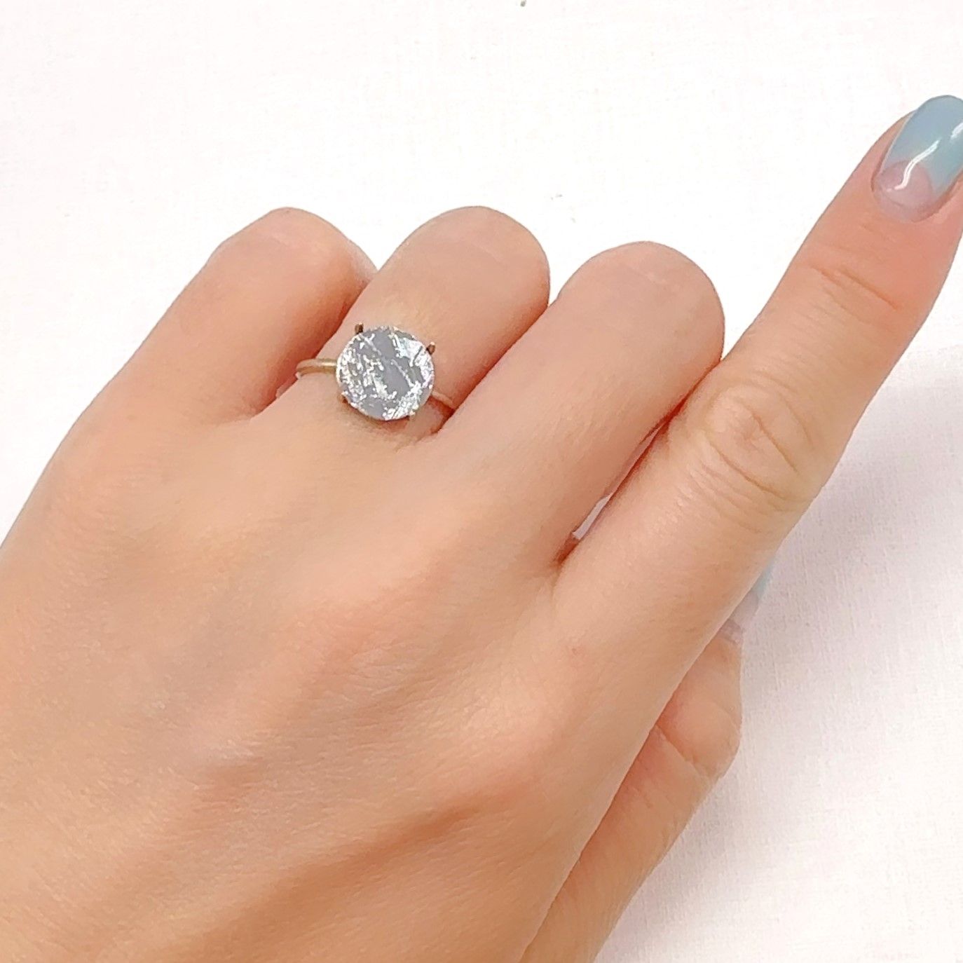 アルタイ隕石 発見地:中国 1.62ct[240125579]9.9x9.9mm前後