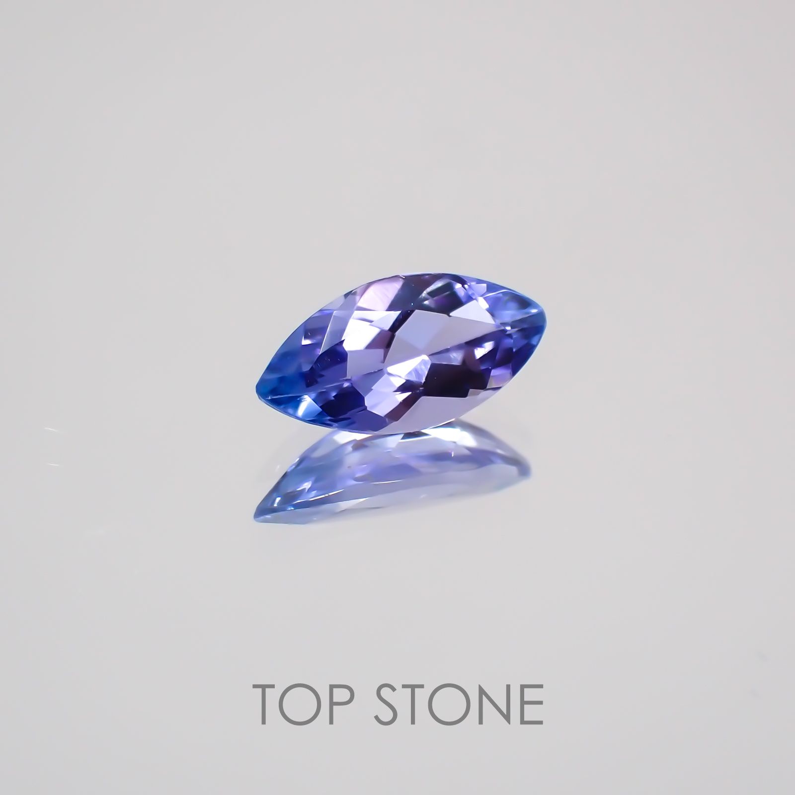 タンザナイト(宝石名タンザナイト) タンザニア産 0.47ct 識別済[210210063]7.6×3.7mm前後