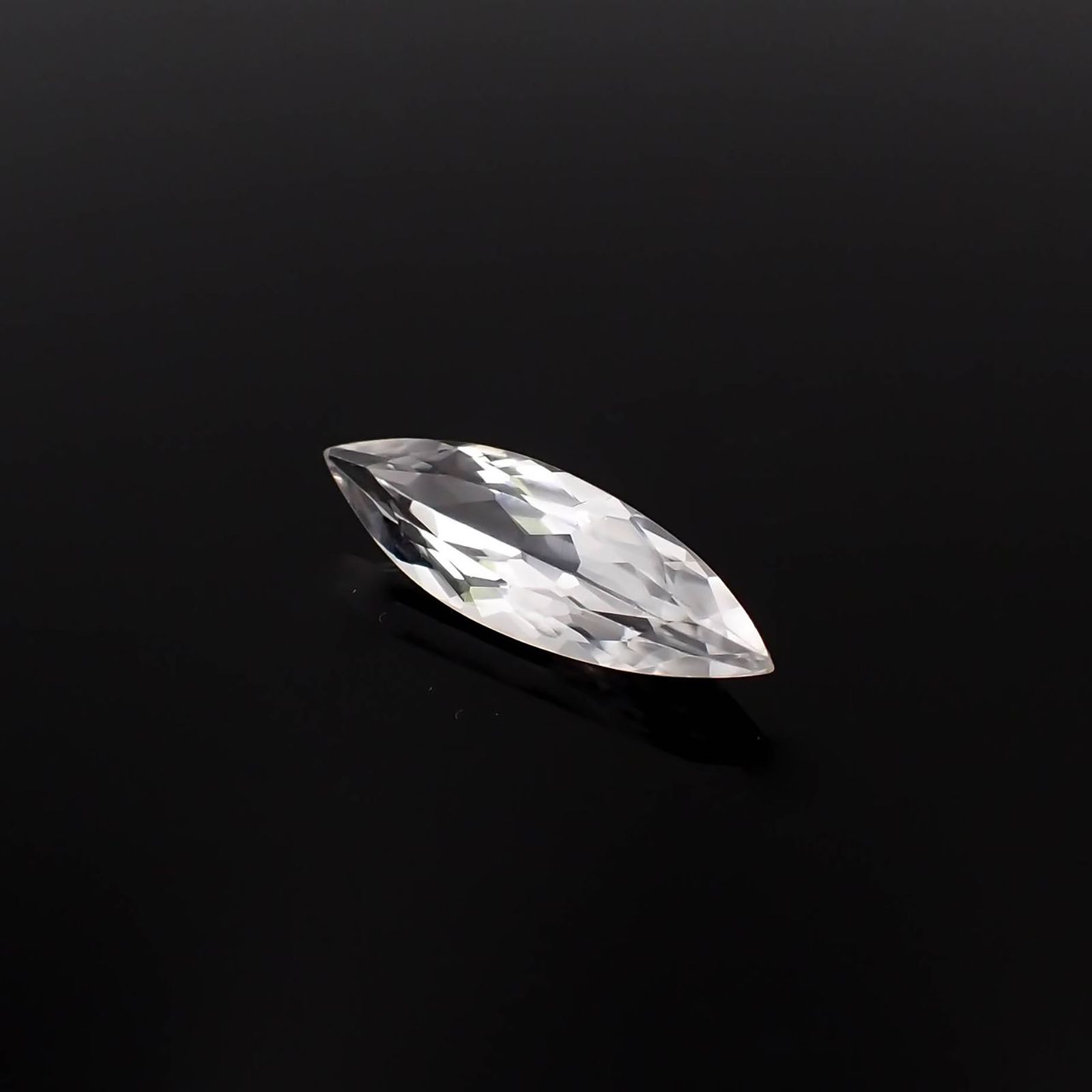 フェナカイト ブラジル産 3.66ct [240527802]21.8x6.6mm前後