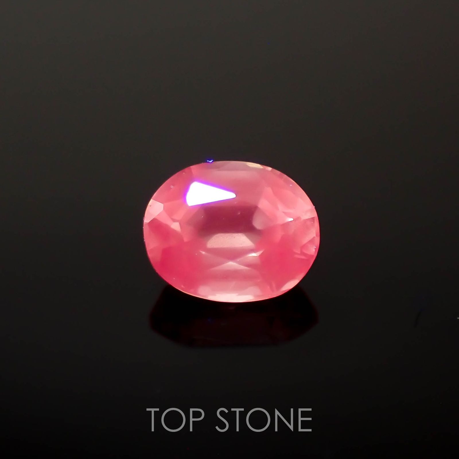 シルキーピンクスピネル(宝石名スピネル)タンザニア産 0.40ct 識別済[221219488]4.7x3.8mm前後