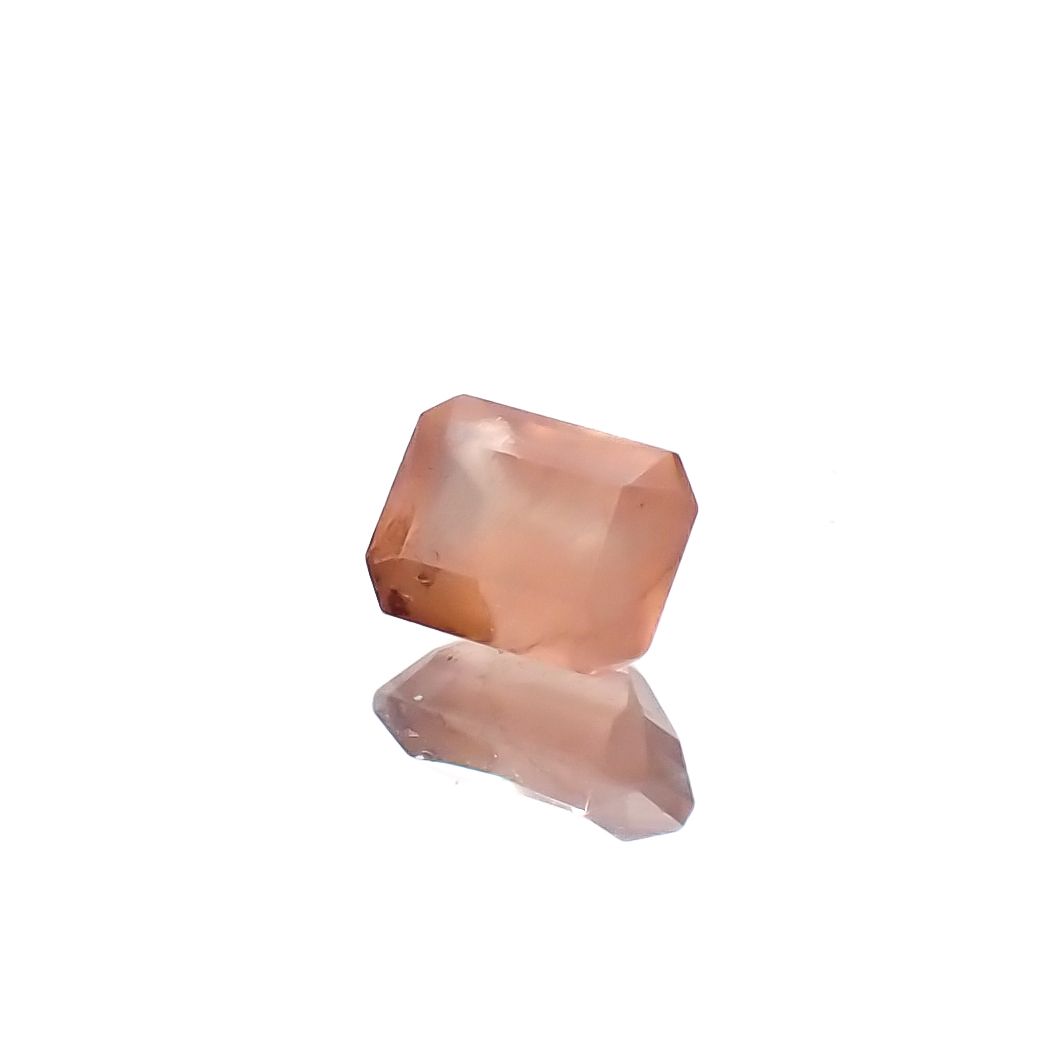 ロードクロサイト 日本・北海道産 0.37ct[240125344]4.5x3.3mm前後