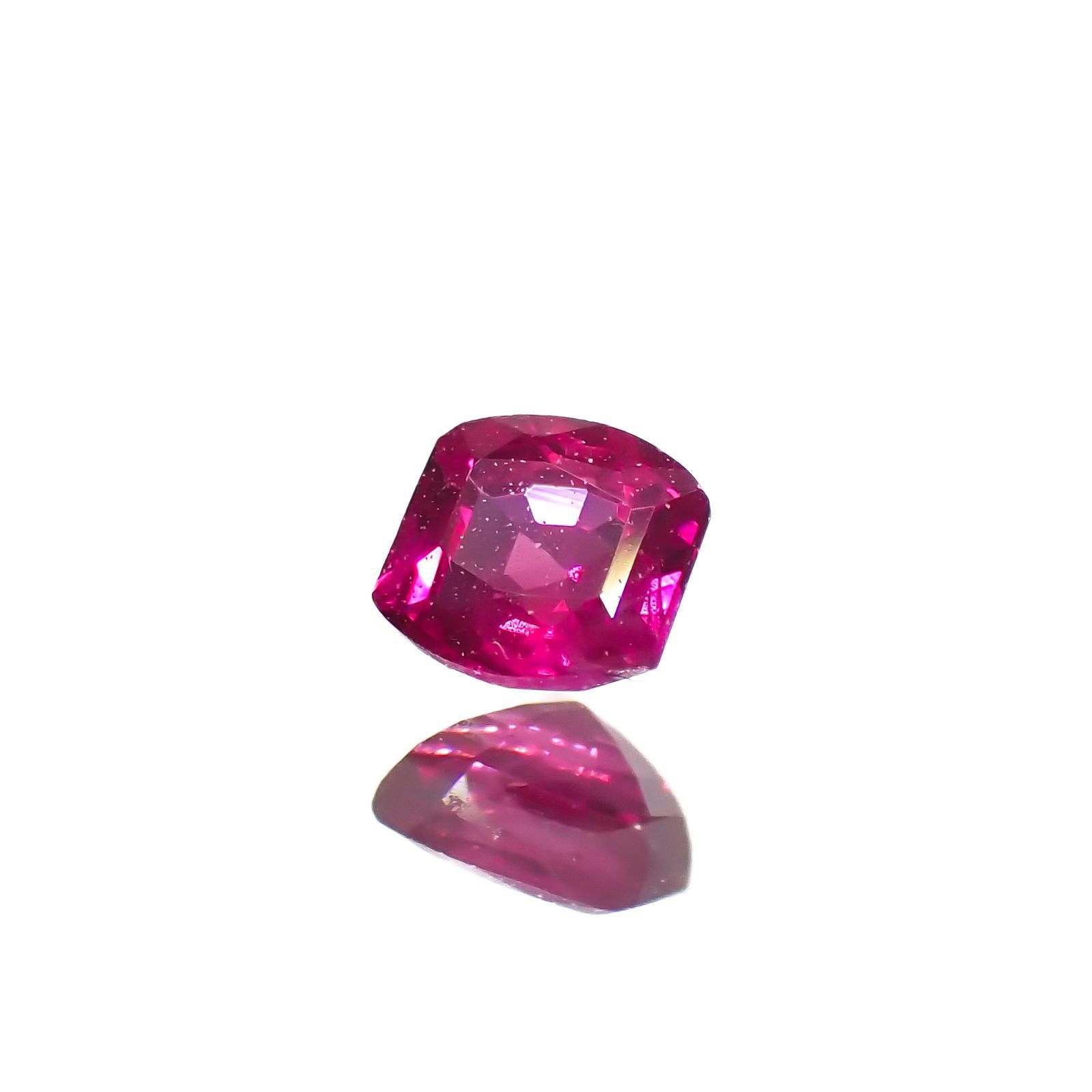 ルビー モザンビーク/ビルマ産 0.17ct[220616212]2.9x2.7mm前後