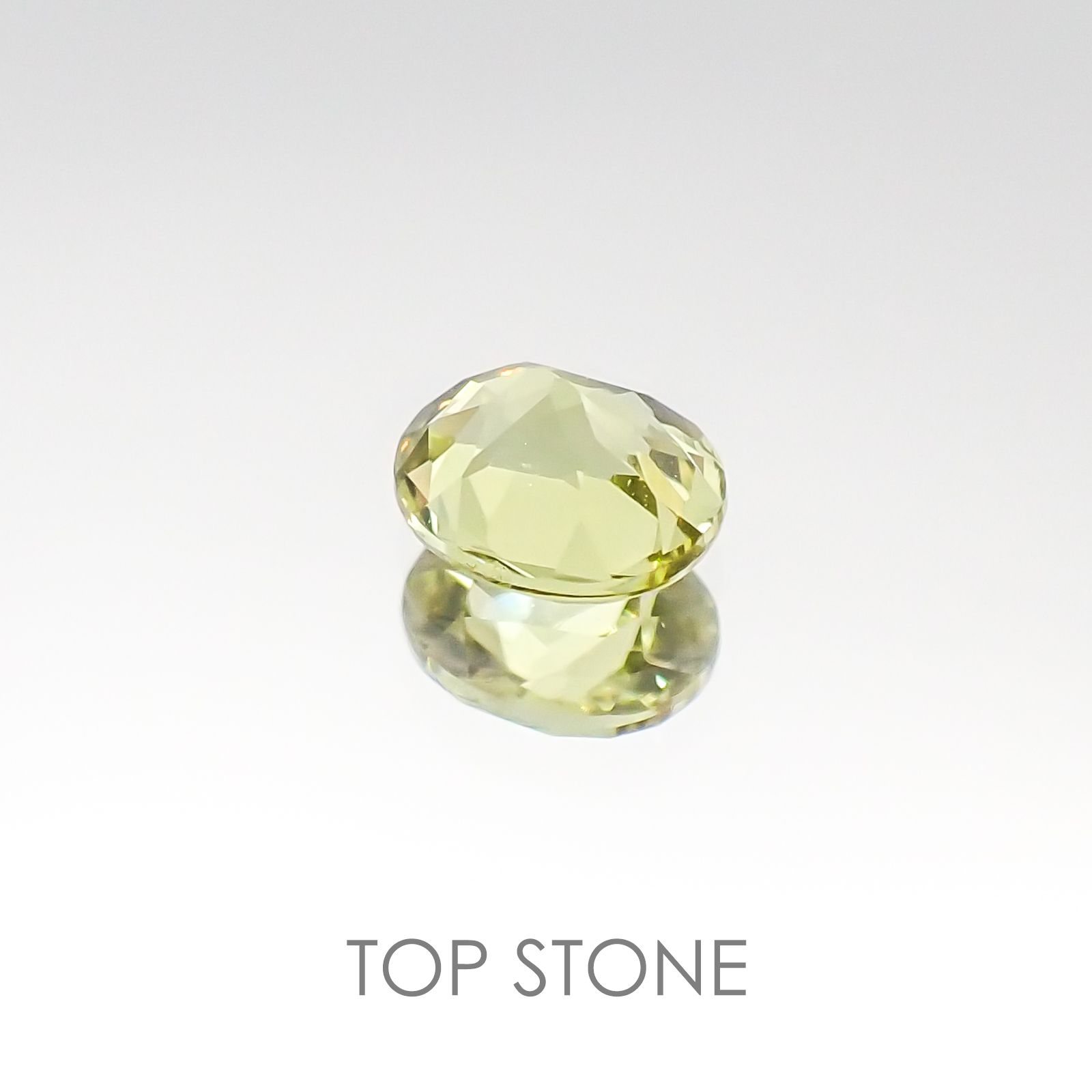 マリガーネット(宝石名ガーネット) マリ共和国産 0.36ct 識別済[20095658]4.5×3.9mm前後