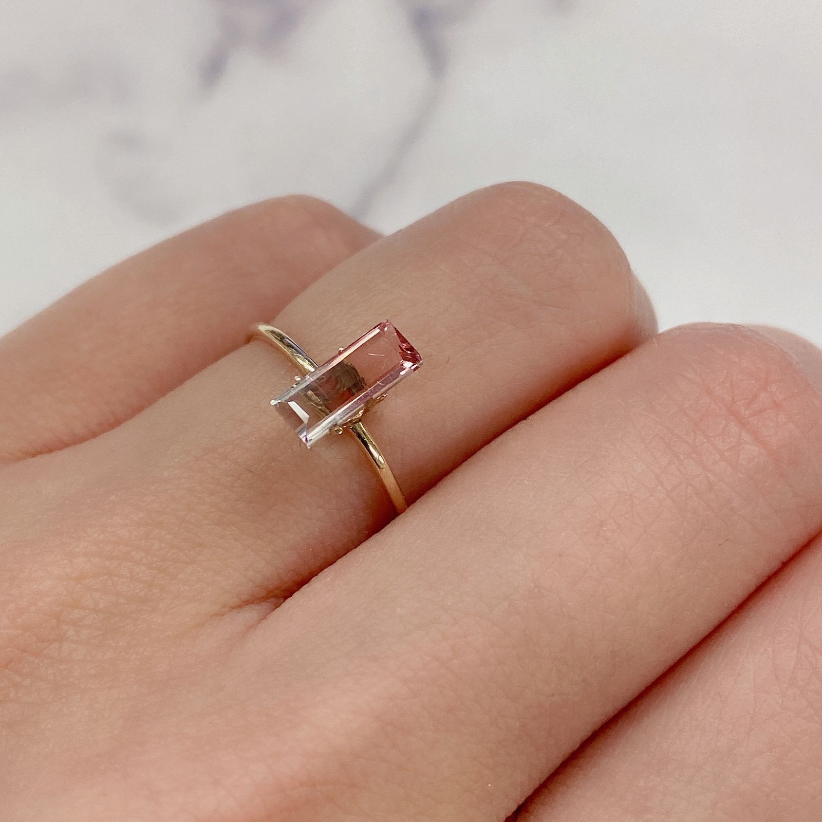 バイカラートルマリン(宝石名バイカラー・トルマリン) ブラジル産 0.95ct 識別済[210711602]8.8×3.6mm前後
