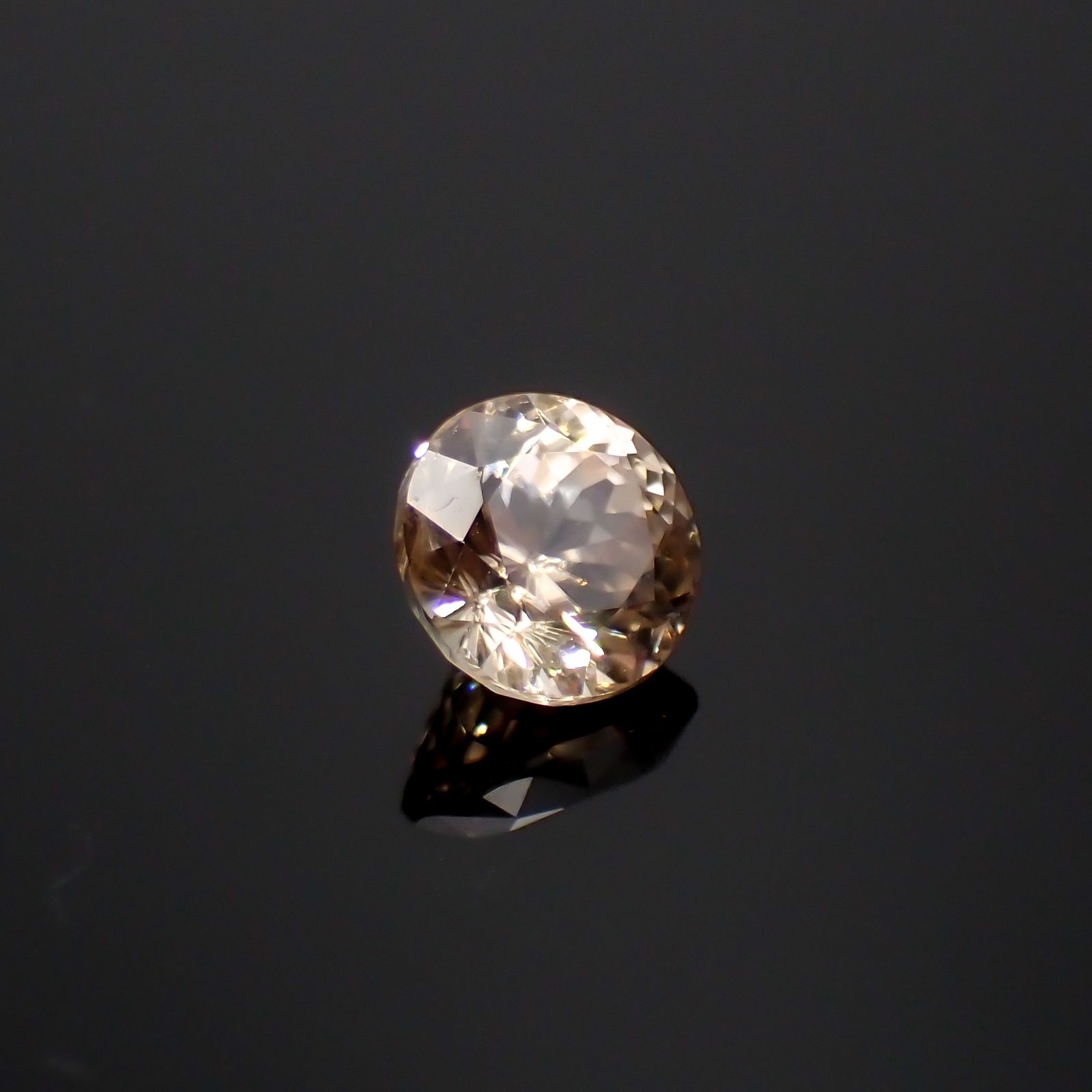 オレンジジルコン(宝石名ジルコン)スリランカ/カンボジア産 1.35ct 識別済[231124188]6.1x6.1mm前後