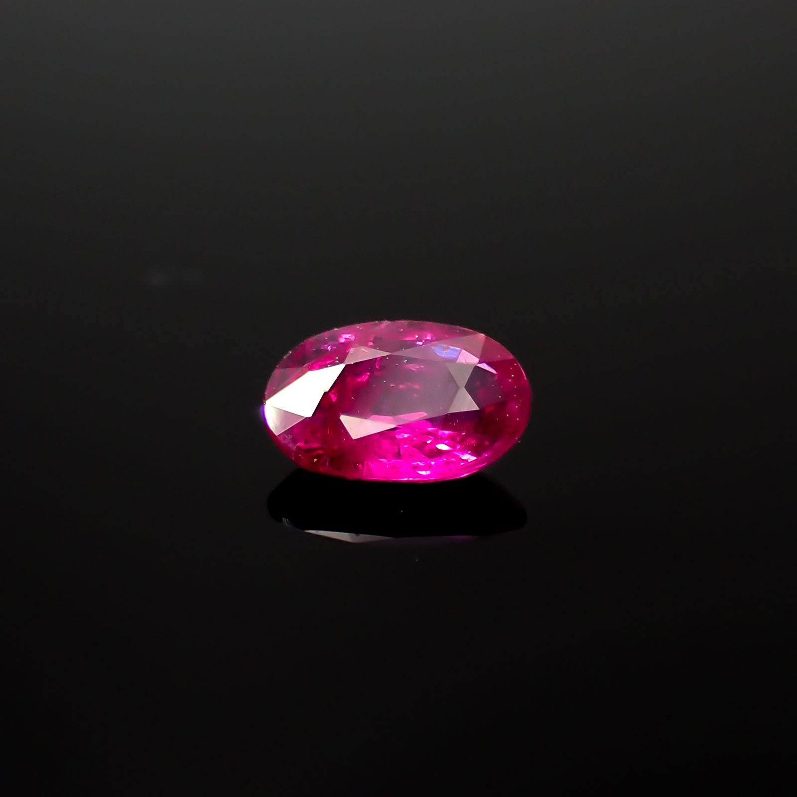ルビー 非加熱 ビルマ産 0.35ct[240628046]5.2x3.4mm前後