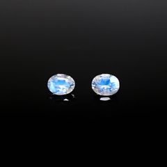 ◇ペアセット◇レインボームーンストーン インド・ビハール産 0.60ct(2pcs合計) 識別済[250430312]5.1x3.9mm前後