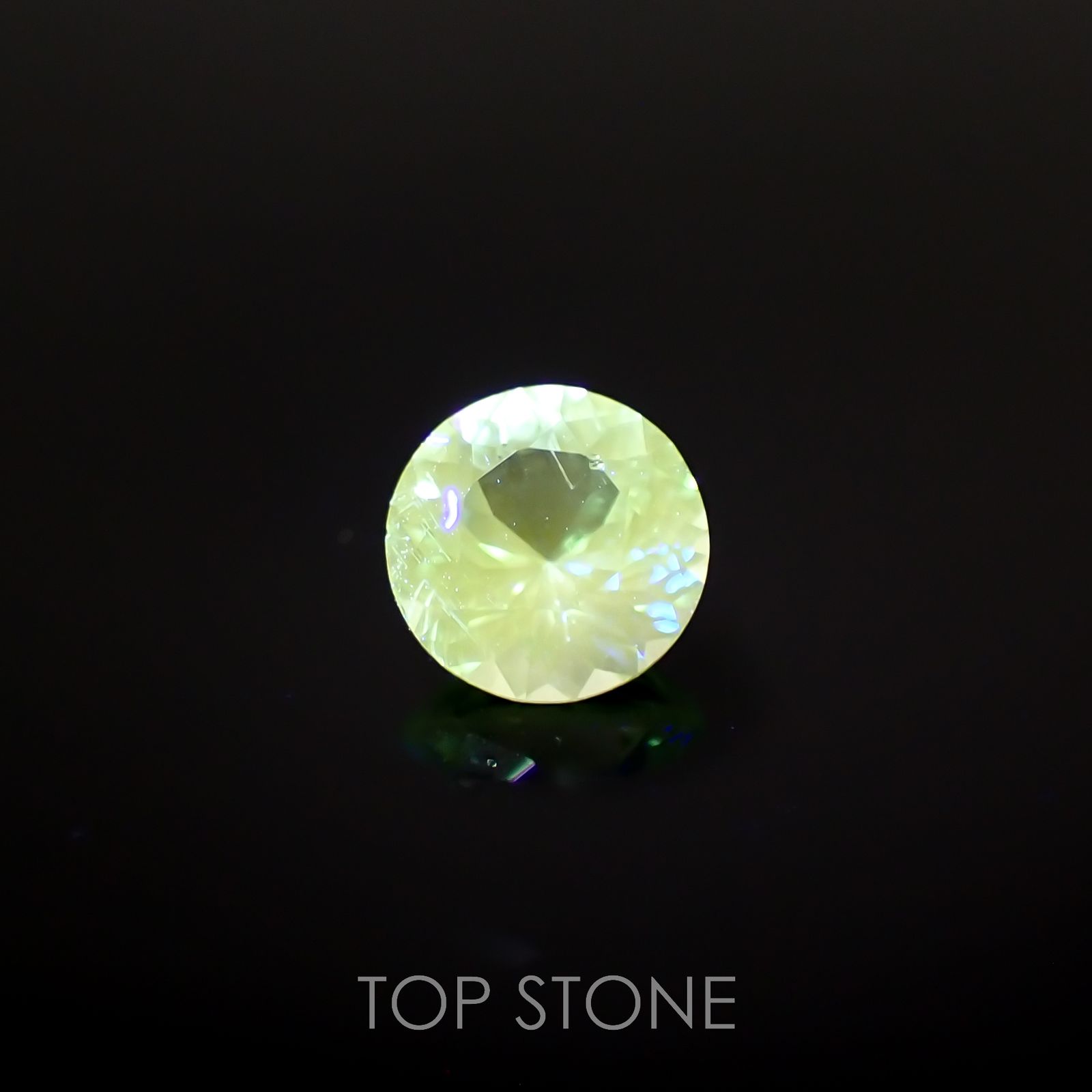バナジウムコーネルピン(宝石名コーネルピン)タンザニア・タンガ州産 0.47ct 識別済[220716761]5x5mm前後