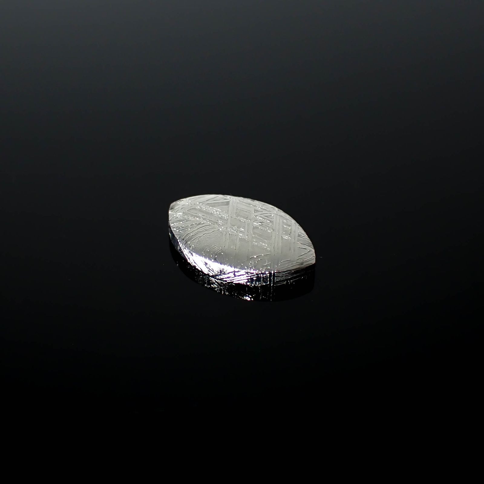 ムオニナルスタ隕石 発見地:スウェーデン 18.94ct[240125804]19.5x12.6mm前後