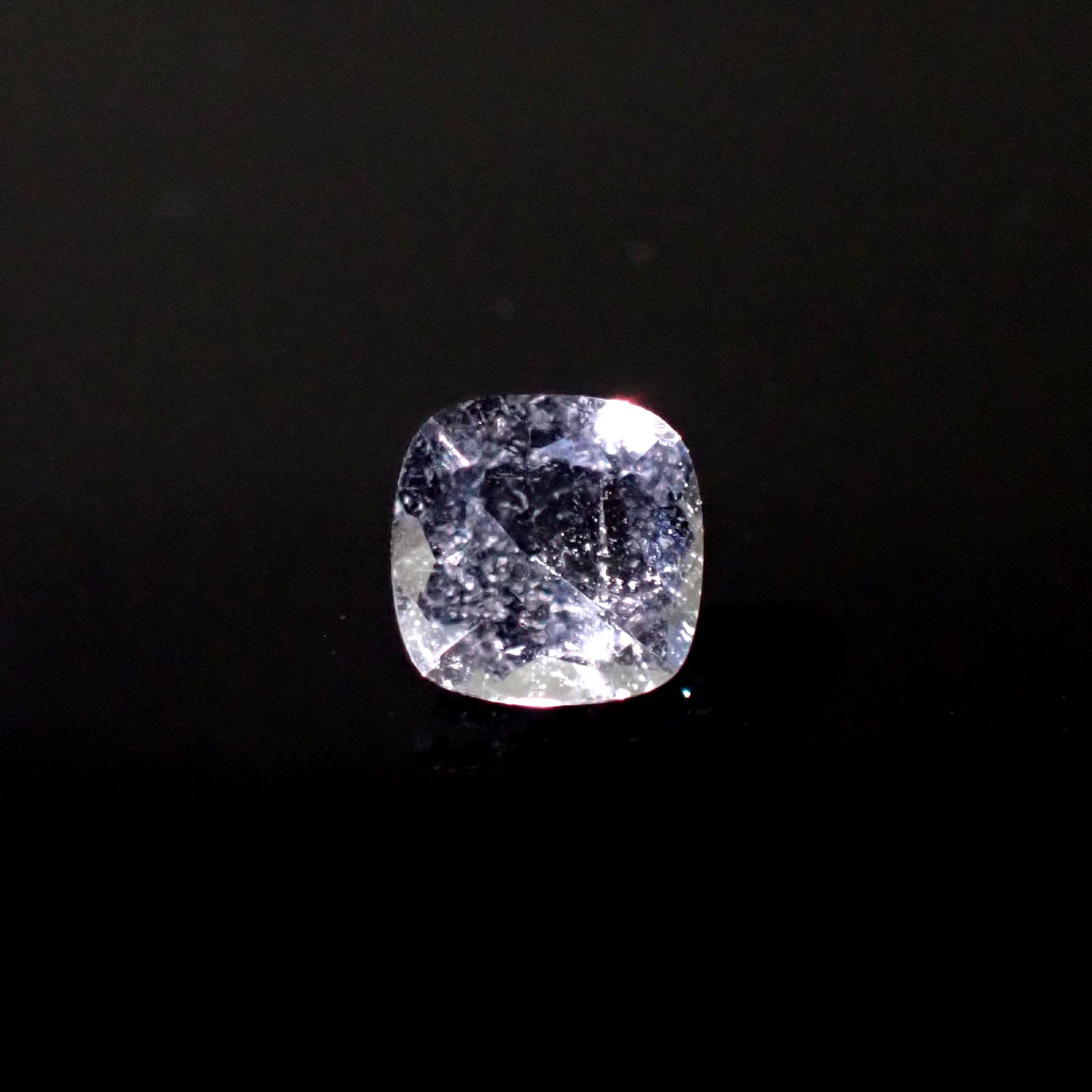 テネブレッセンススキャポライト アフガニスタン産 0.49ct[240928922]5.1x5mm前後