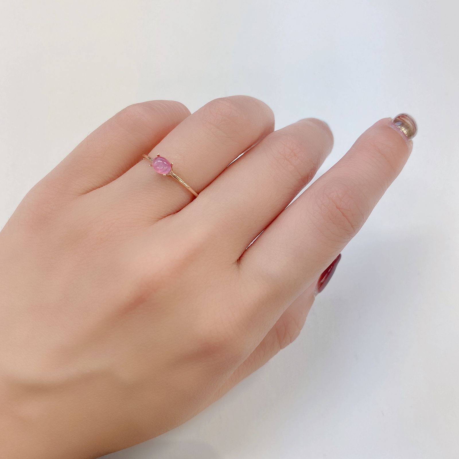 ペツォッタイトキャッツアイ(ラズベリル)(宝石名ペツォッタイト・キャッツアイ) マダガスカル産 0.394ct ソ付(彩珠)[210711981]4.7×3.7mm前後