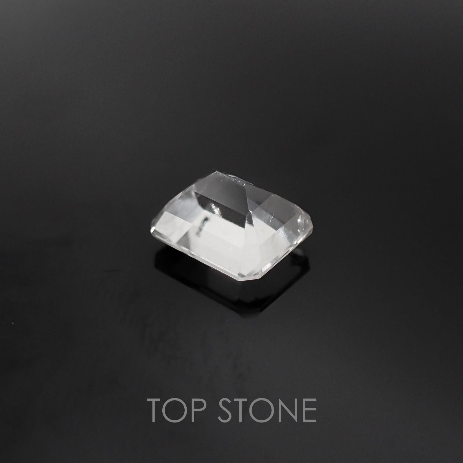 ハイアライトオパール メキシコ産 ルース 1.76ct[20085244]8.5×7.1mm前後